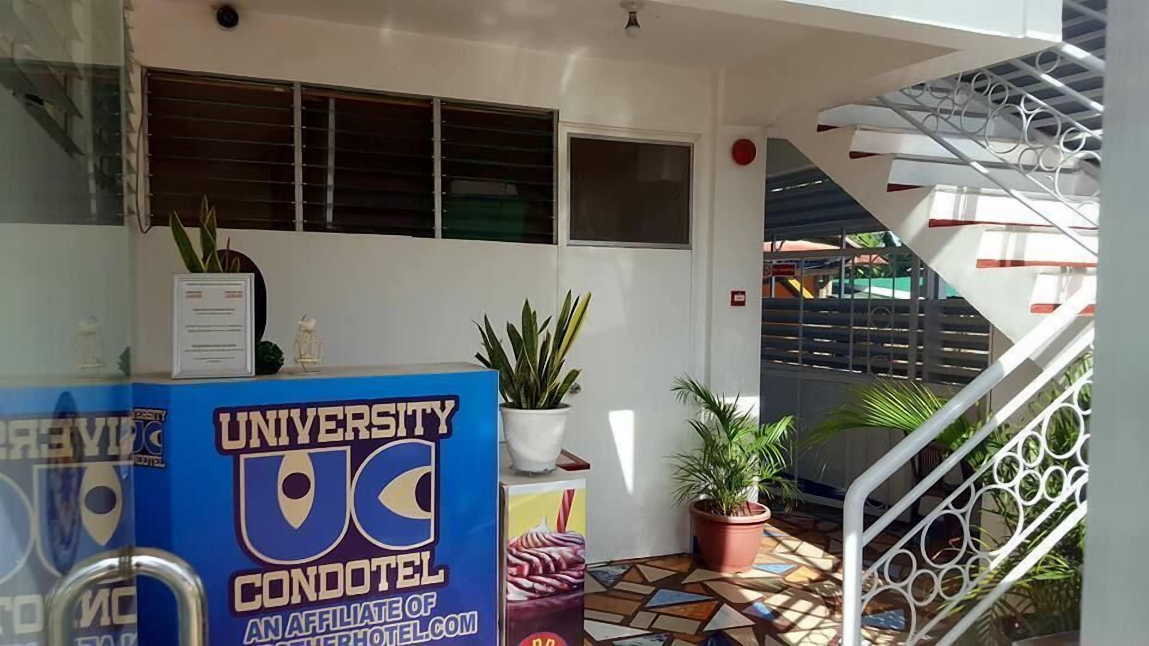University Condotel by Oyo Rooms