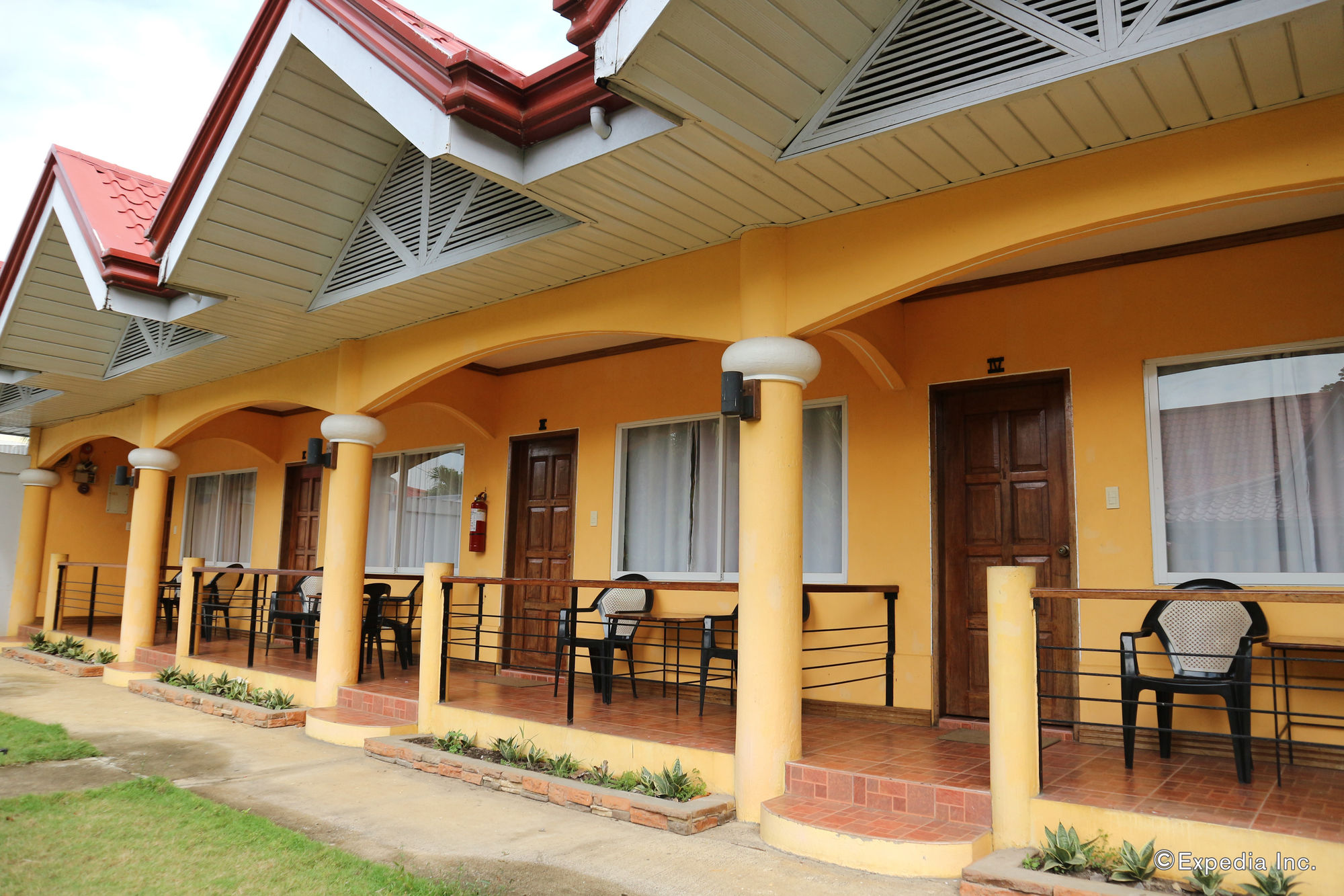 Villa Manuel Tourist Inn