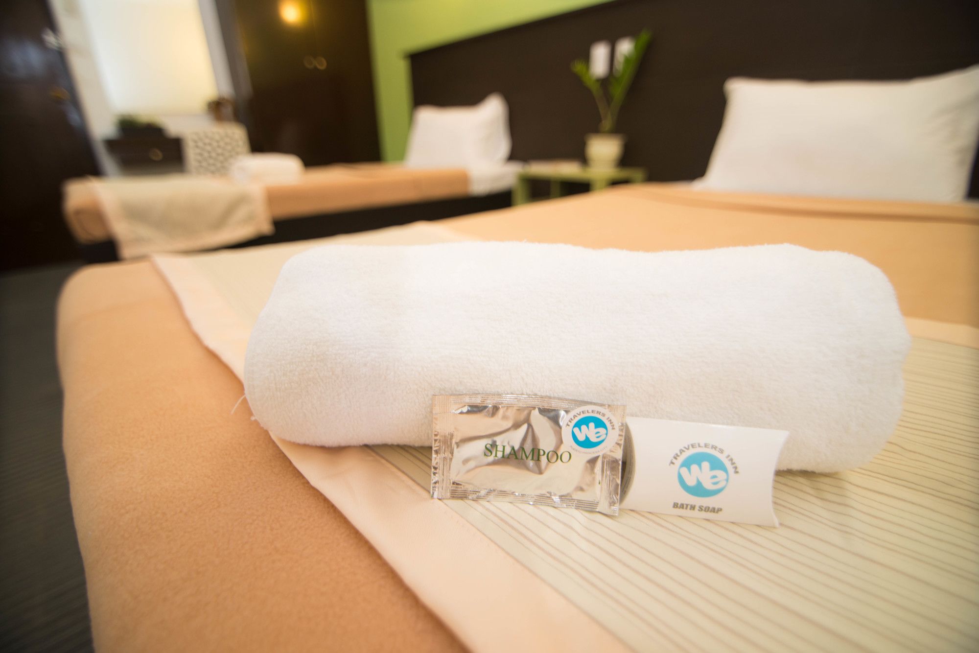 WE Travelers Inn