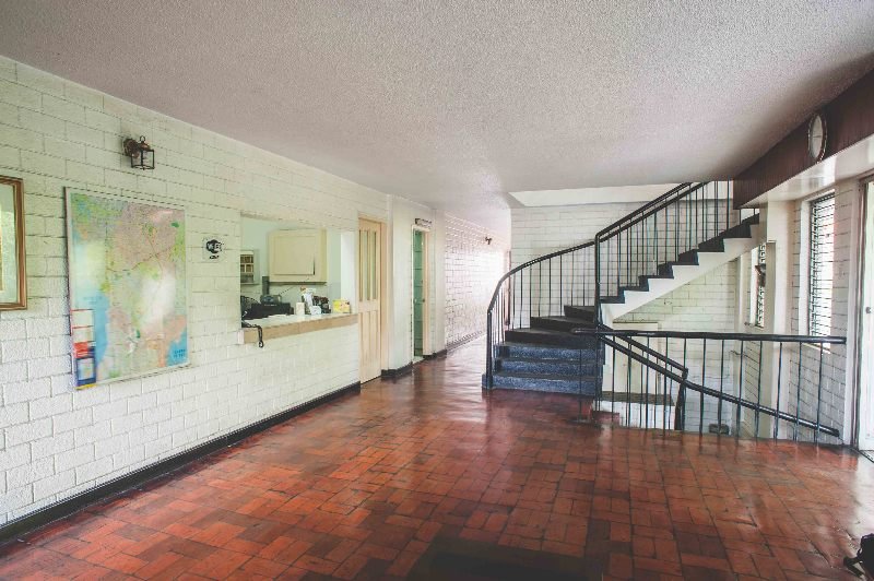 Broadway Court Apartelle
