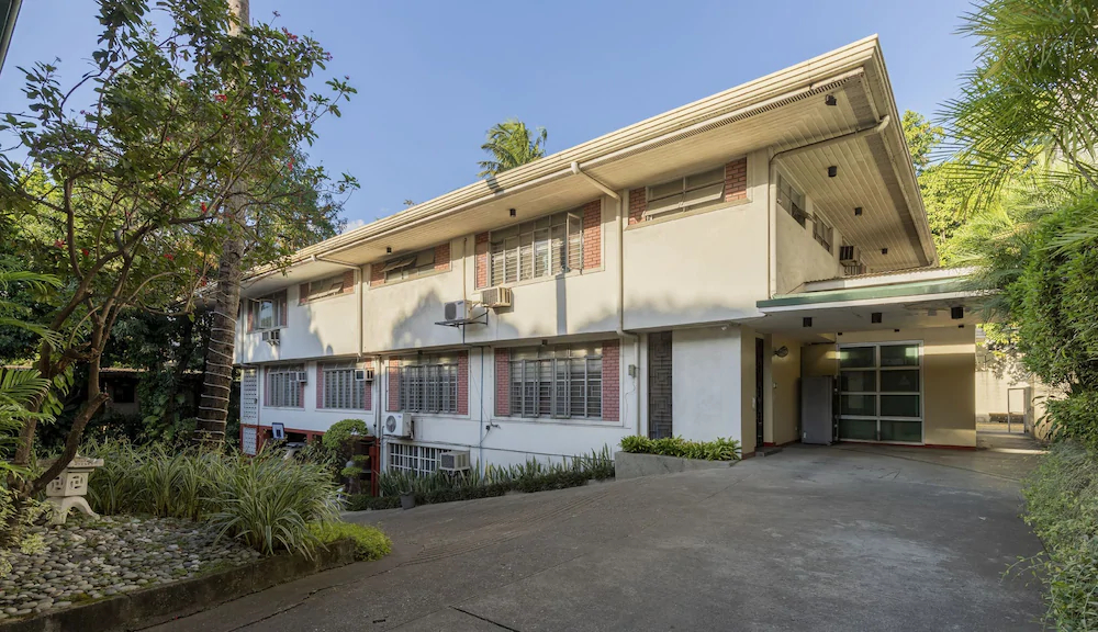 Broadway Court Apartelle by ZEN Rooms