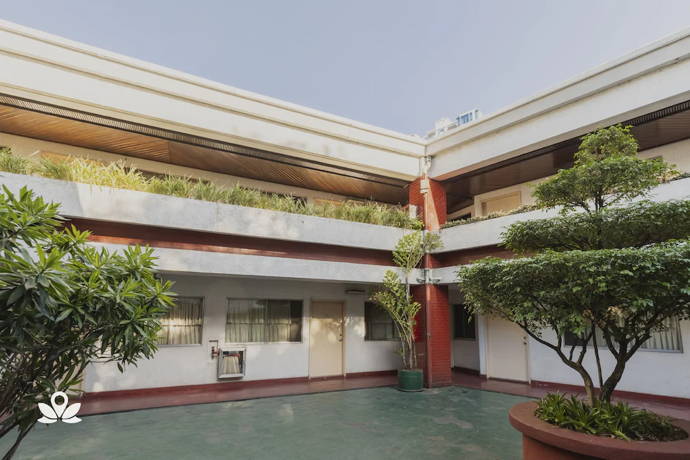 Broadway Court Apartelle by ZEN Rooms