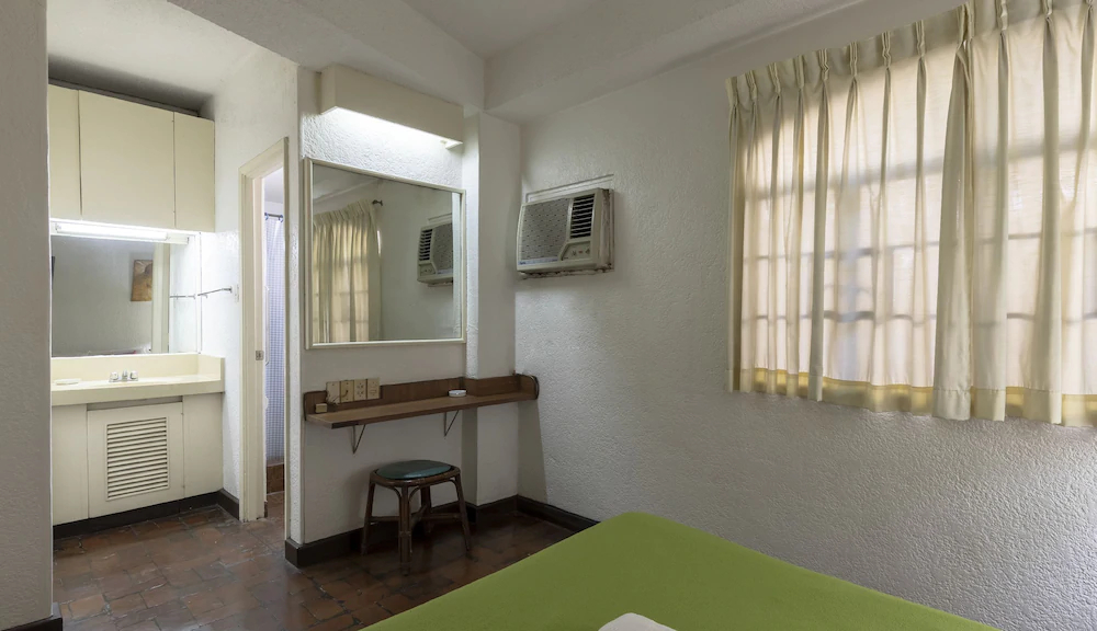 Broadway Court Apartelle by ZEN Rooms