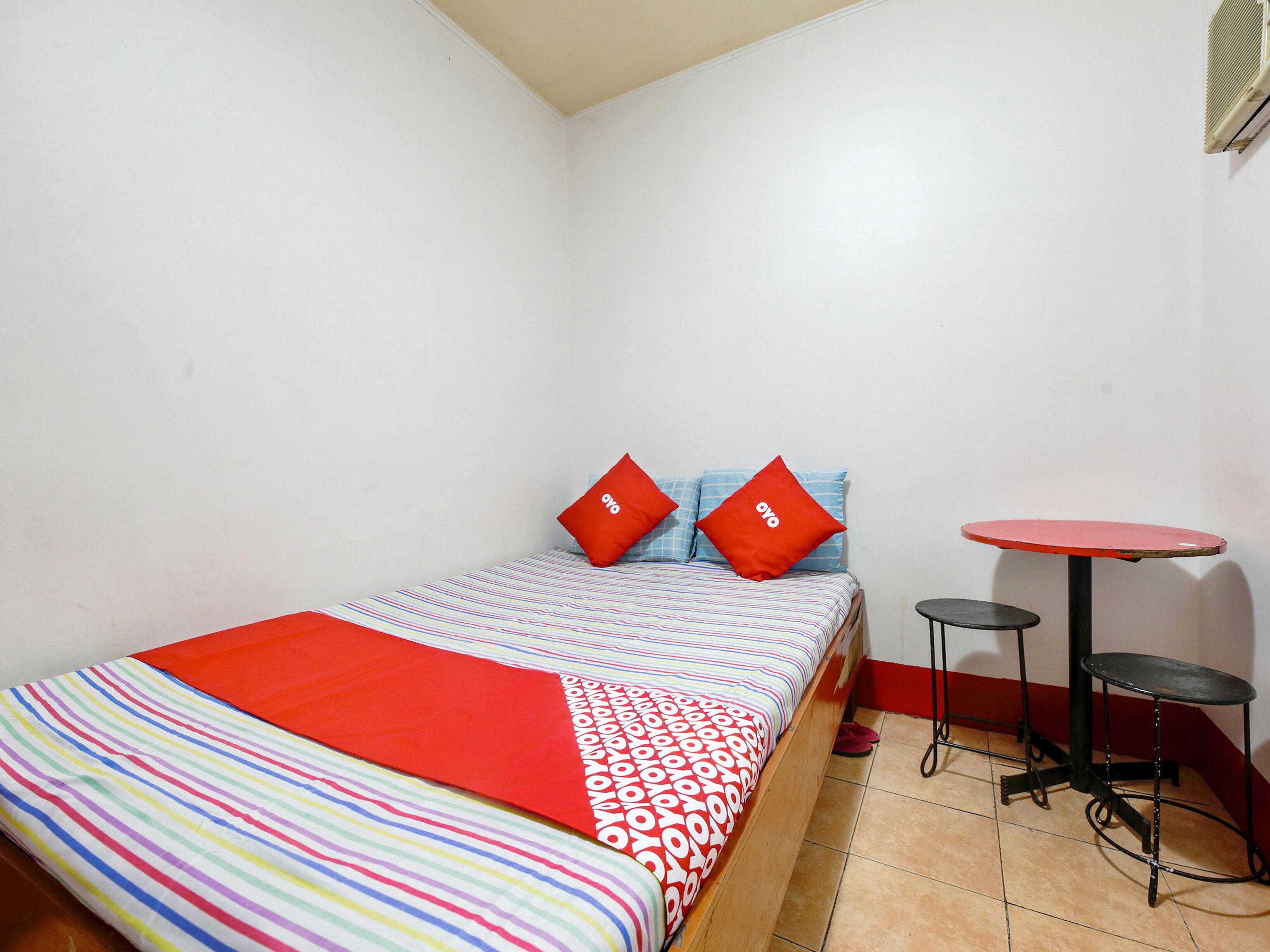 Busline Apartelle by Oyo Rooms