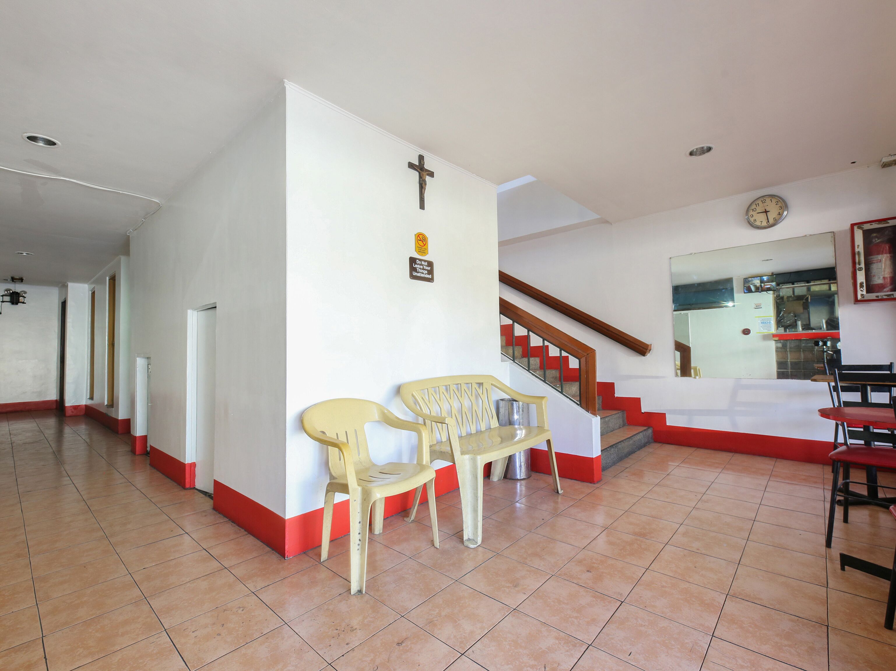 Busline Apartelle by Oyo Rooms