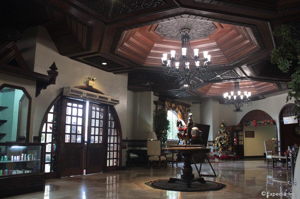 Camelot Hotel