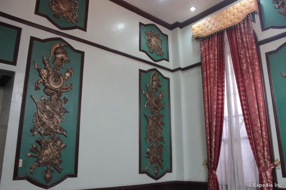 Camelot Hotel