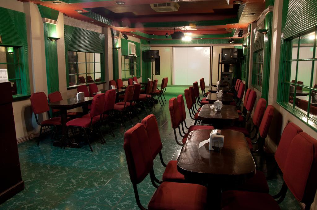 Camelot Hotel