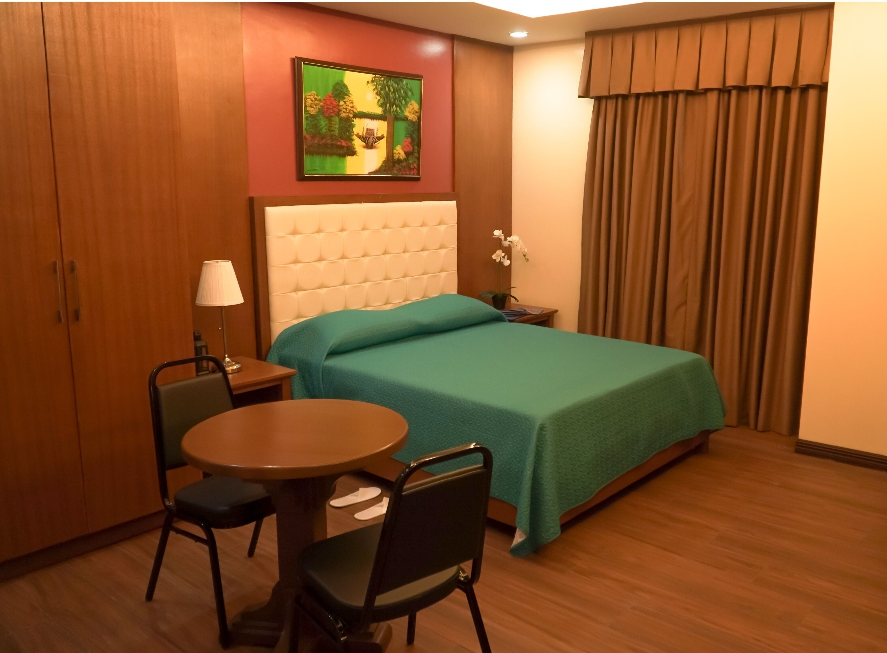 Capital O 887 M28 Hotel And Apartments