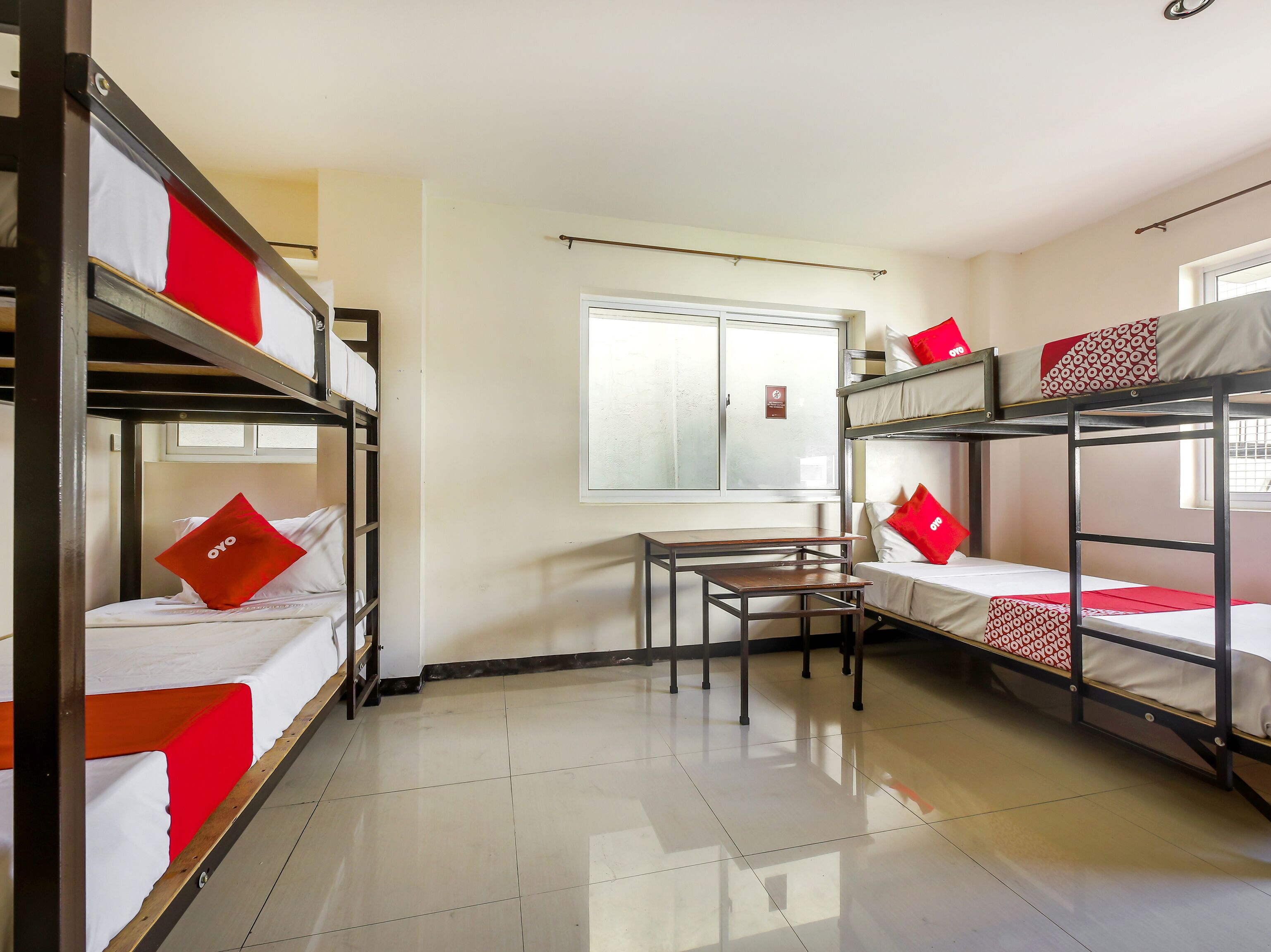City Smiles Apartelle by OYO Rooms