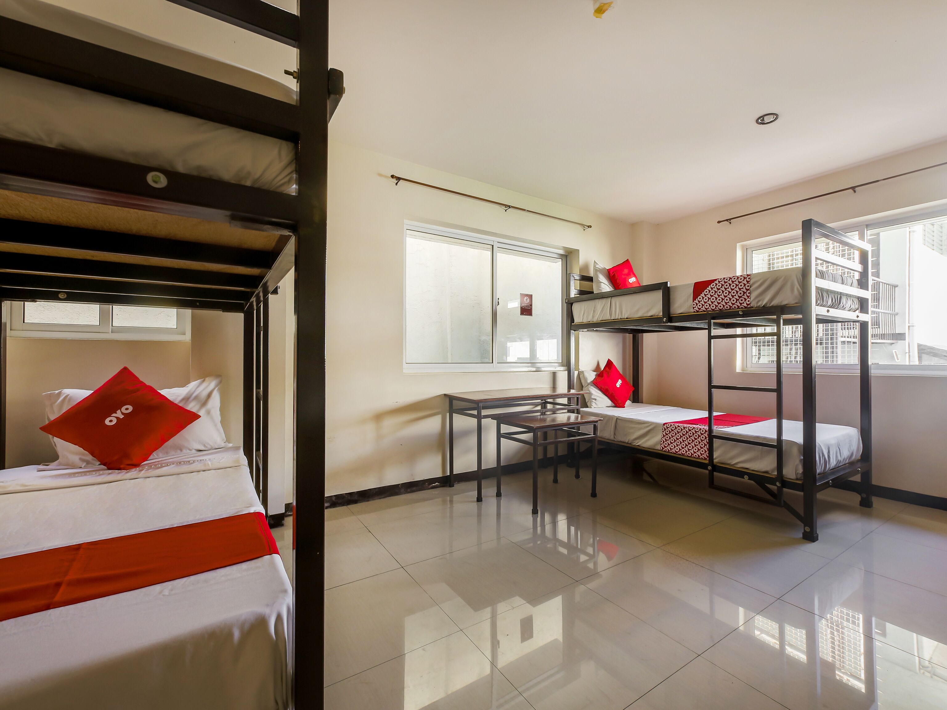 City Smiles Apartelle by OYO Rooms