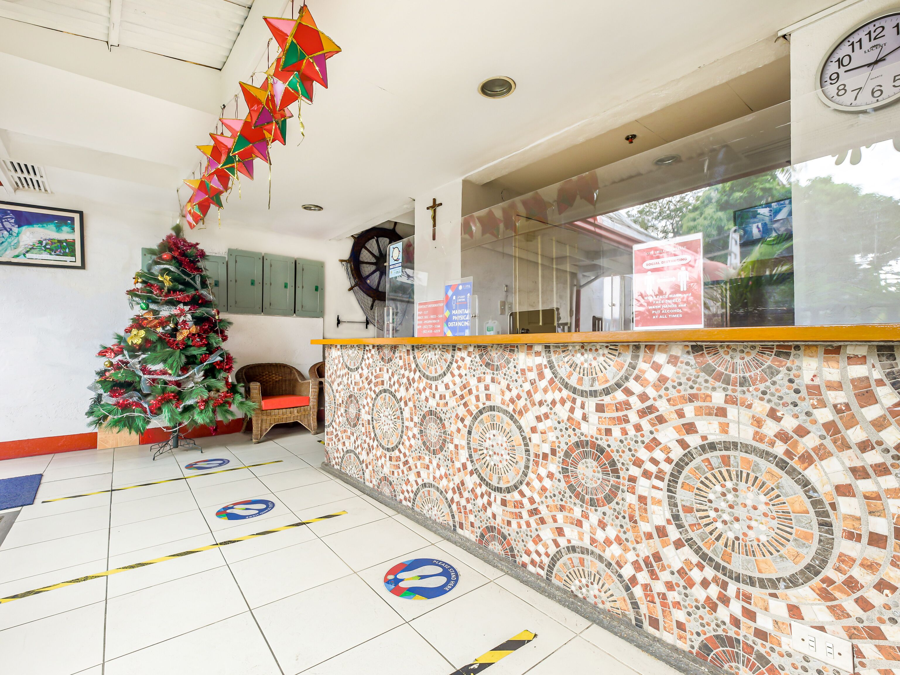 City Smiles Apartelle by OYO Rooms