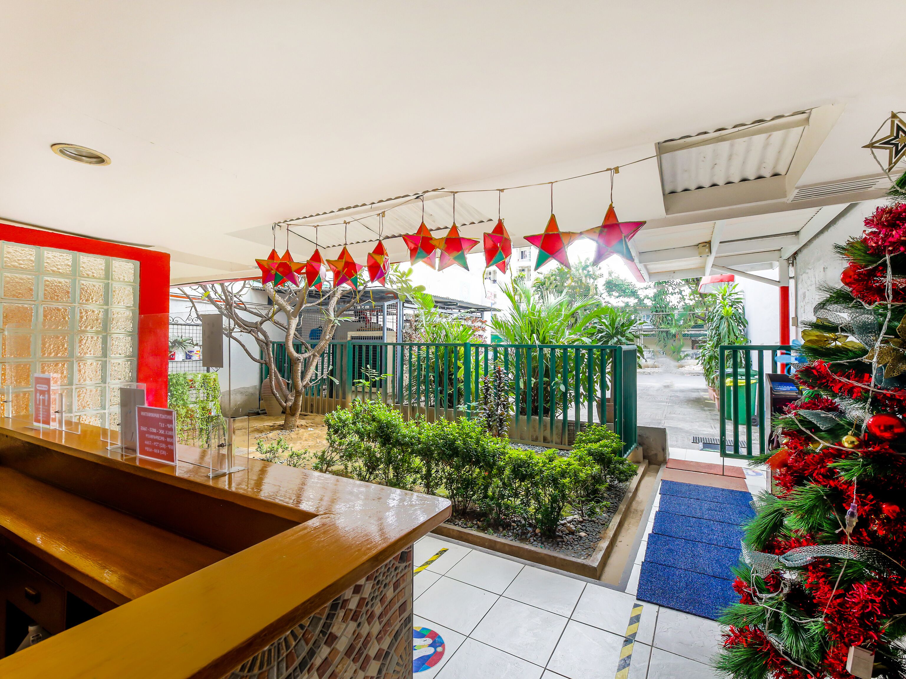 City Smiles Apartelle by OYO Rooms