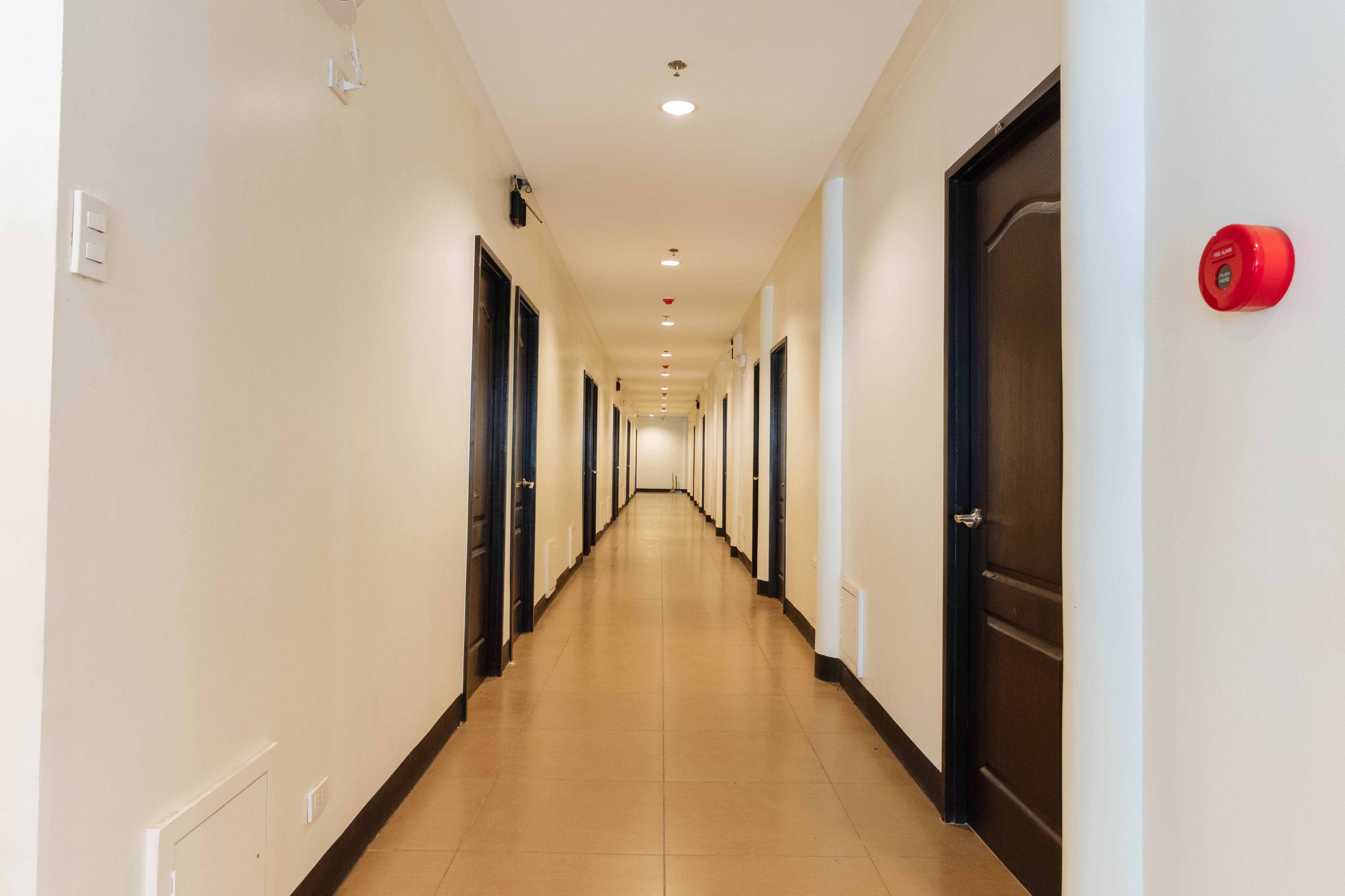 C Plaza Residences by RedDoorz