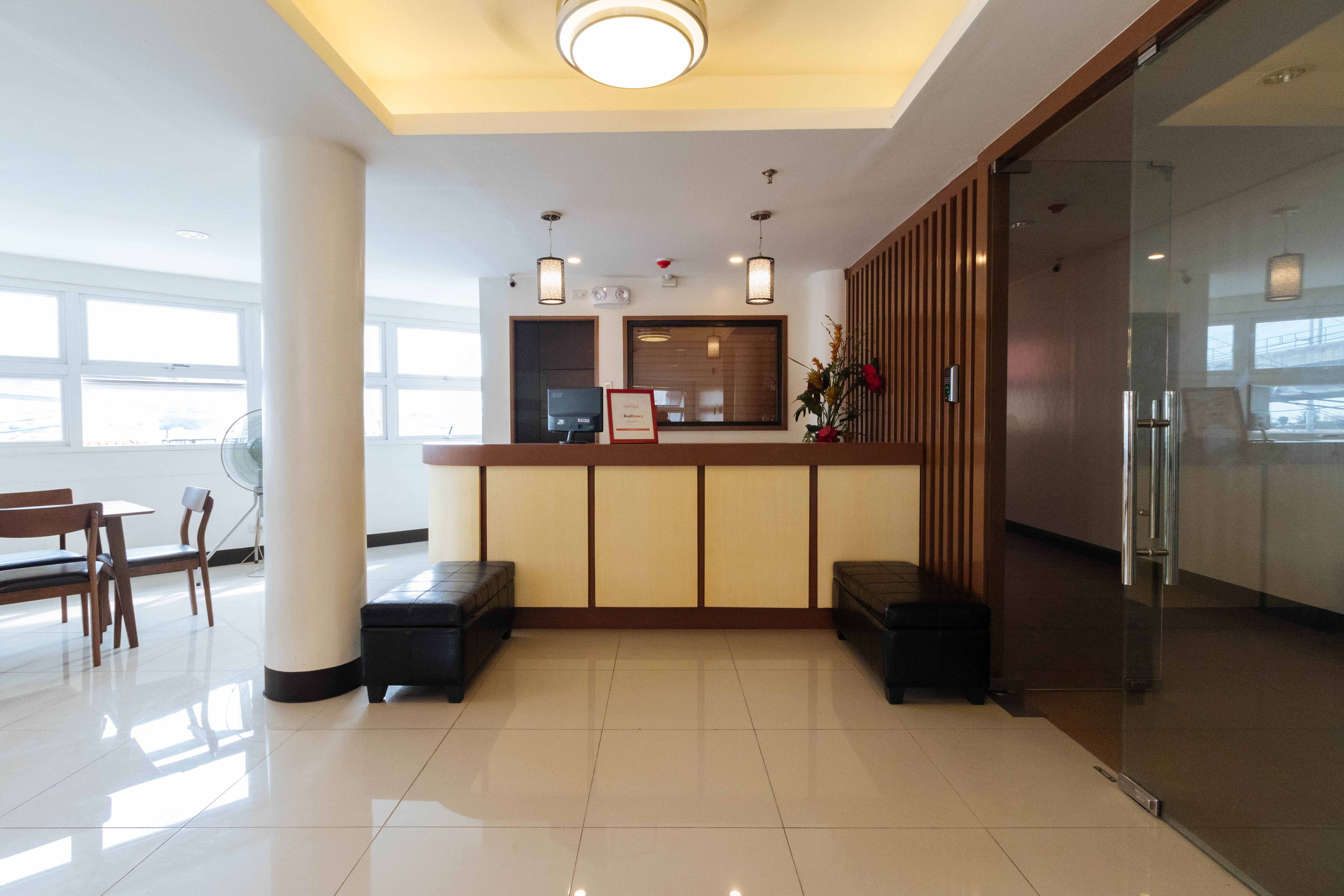 C Plaza Residences by RedDoorz