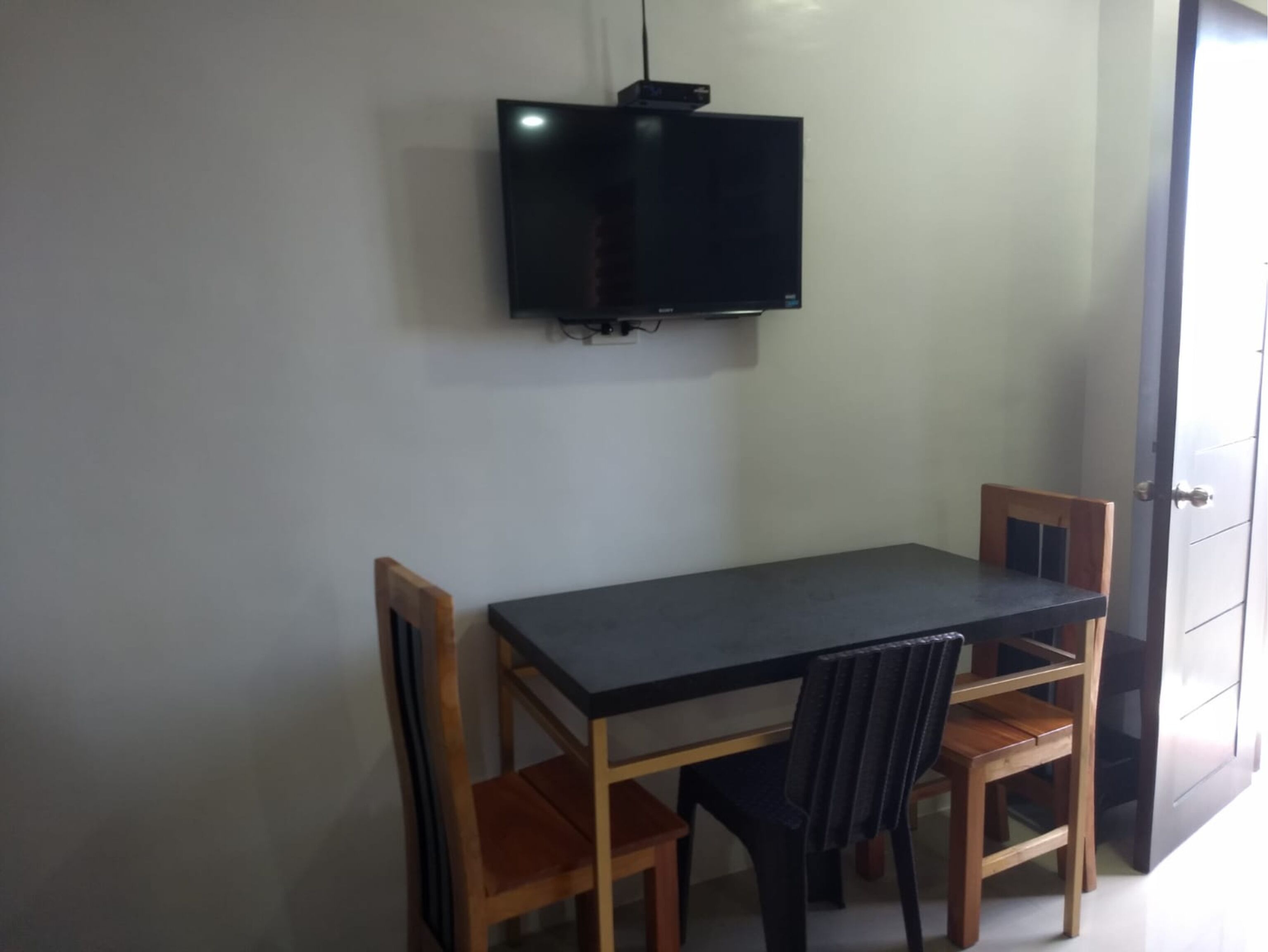 Dona Aurora Condotel by Oyo Rooms