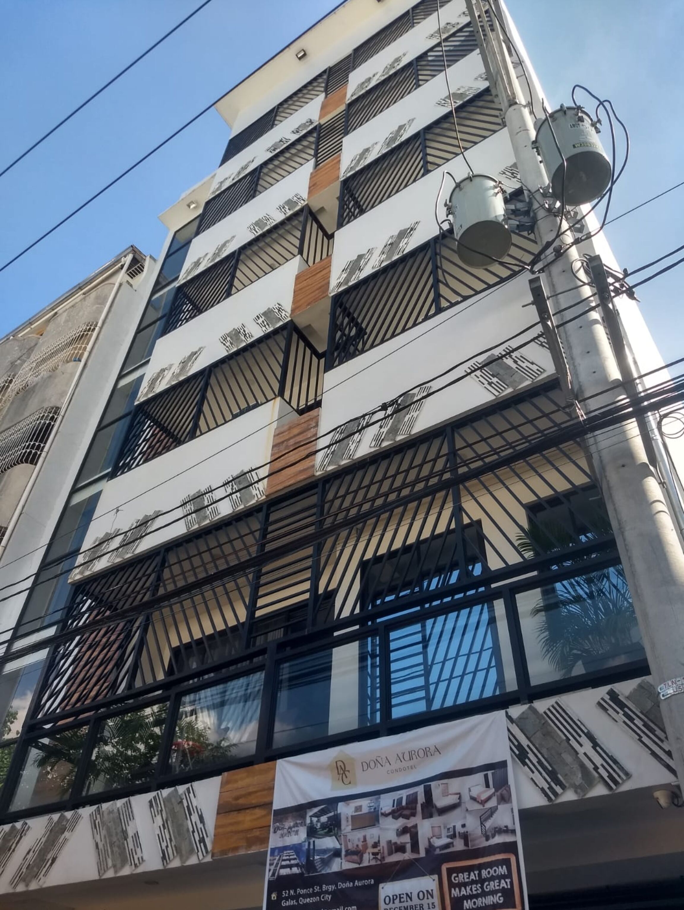 Dona Aurora Condotel by Oyo Rooms