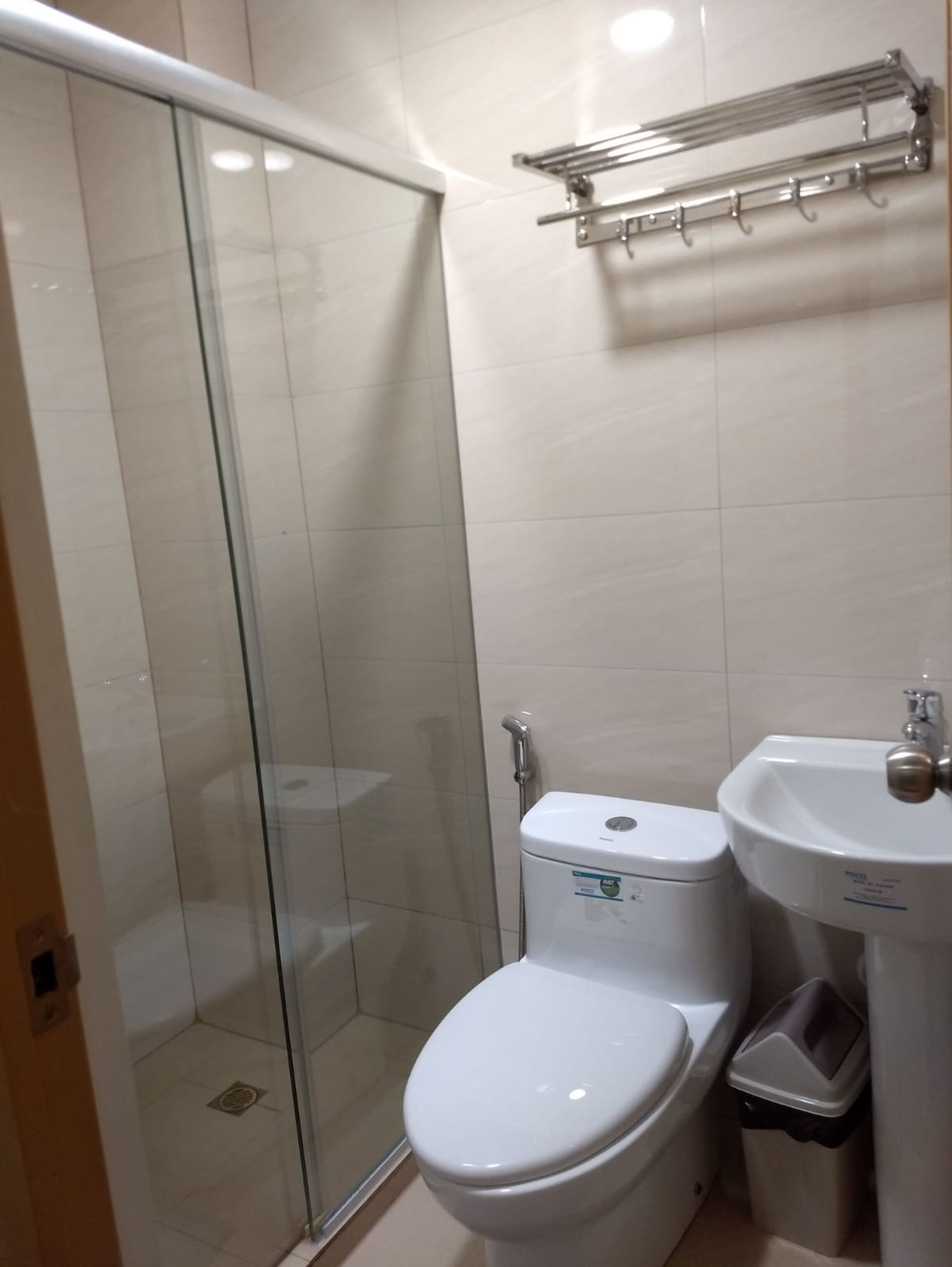 Dona Aurora Condotel by Oyo Rooms