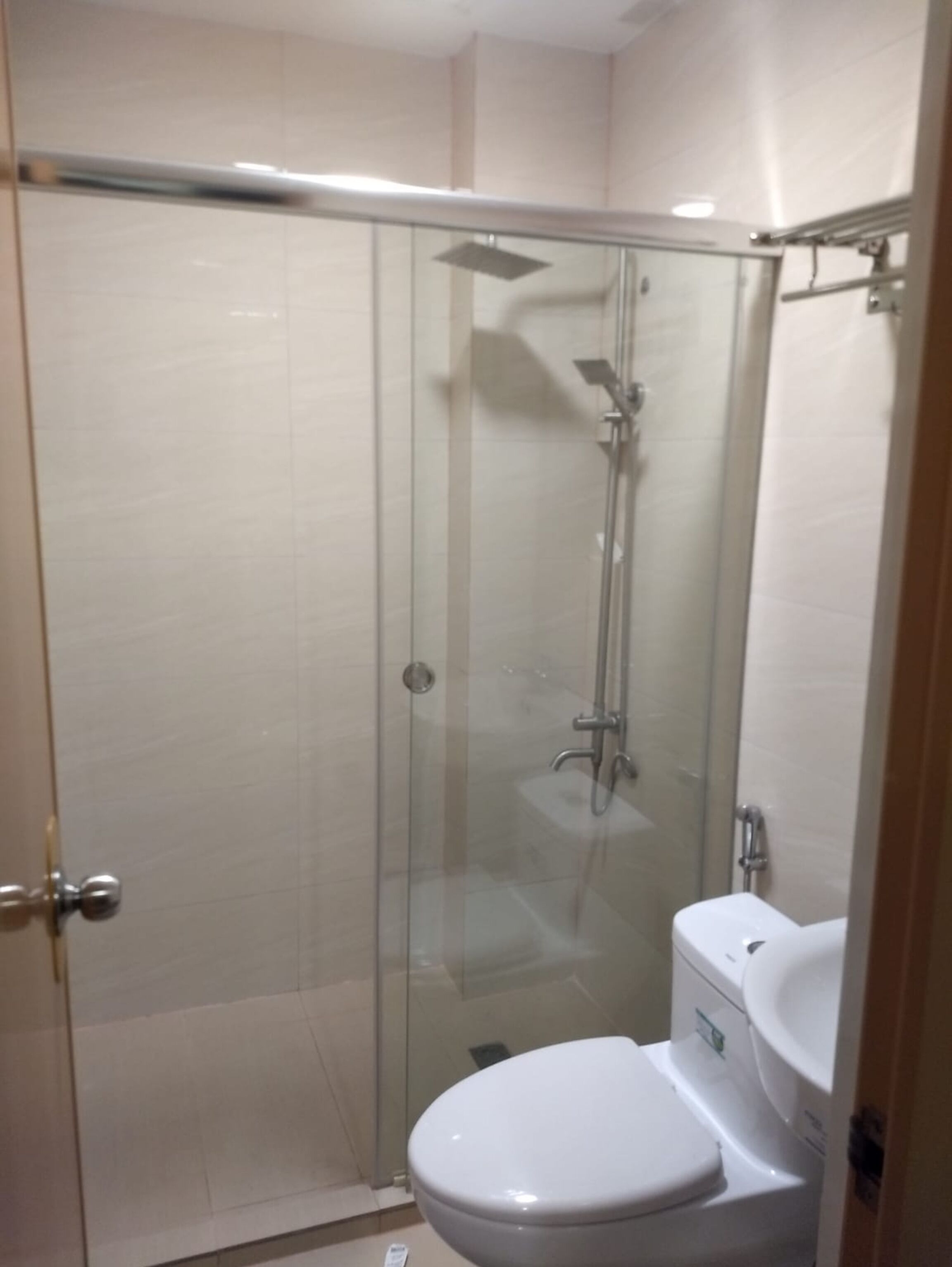 Dona Aurora Condotel by Oyo Rooms