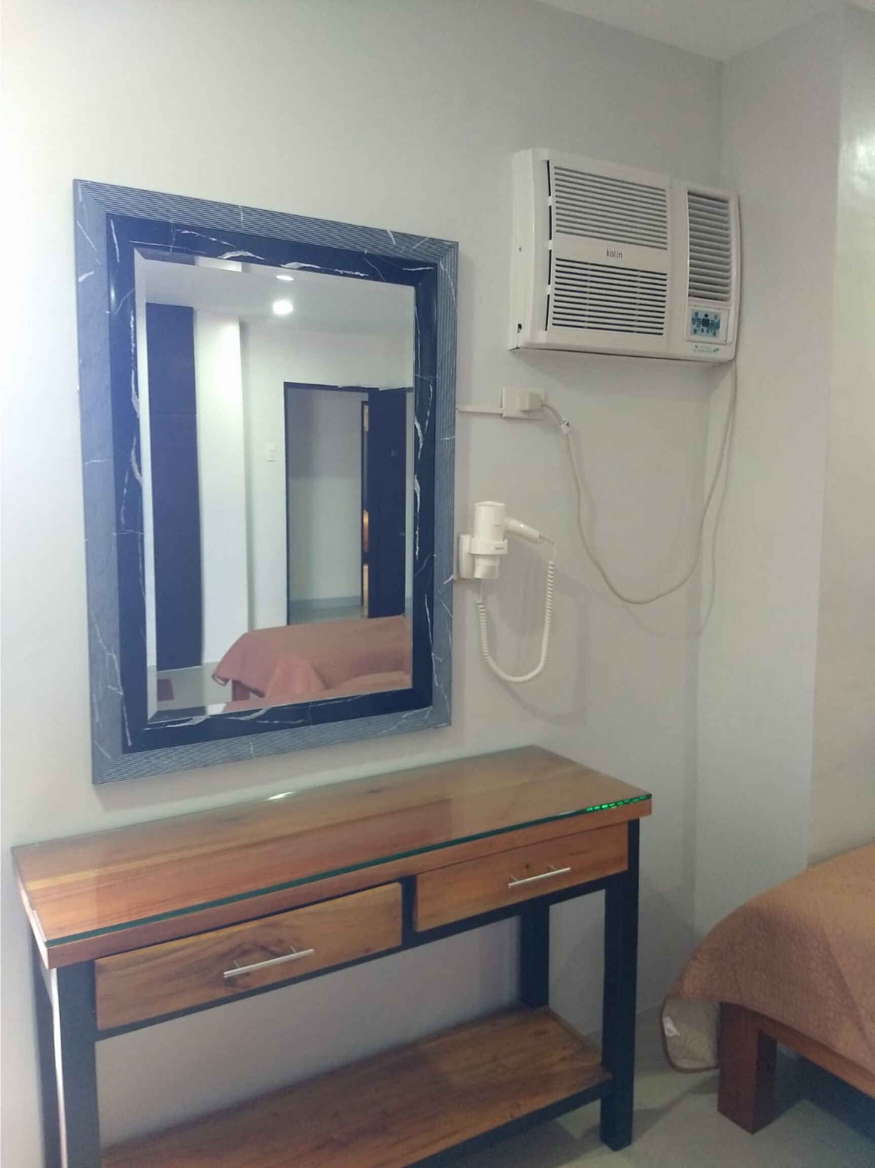 Dona Aurora Condotel by Oyo Rooms