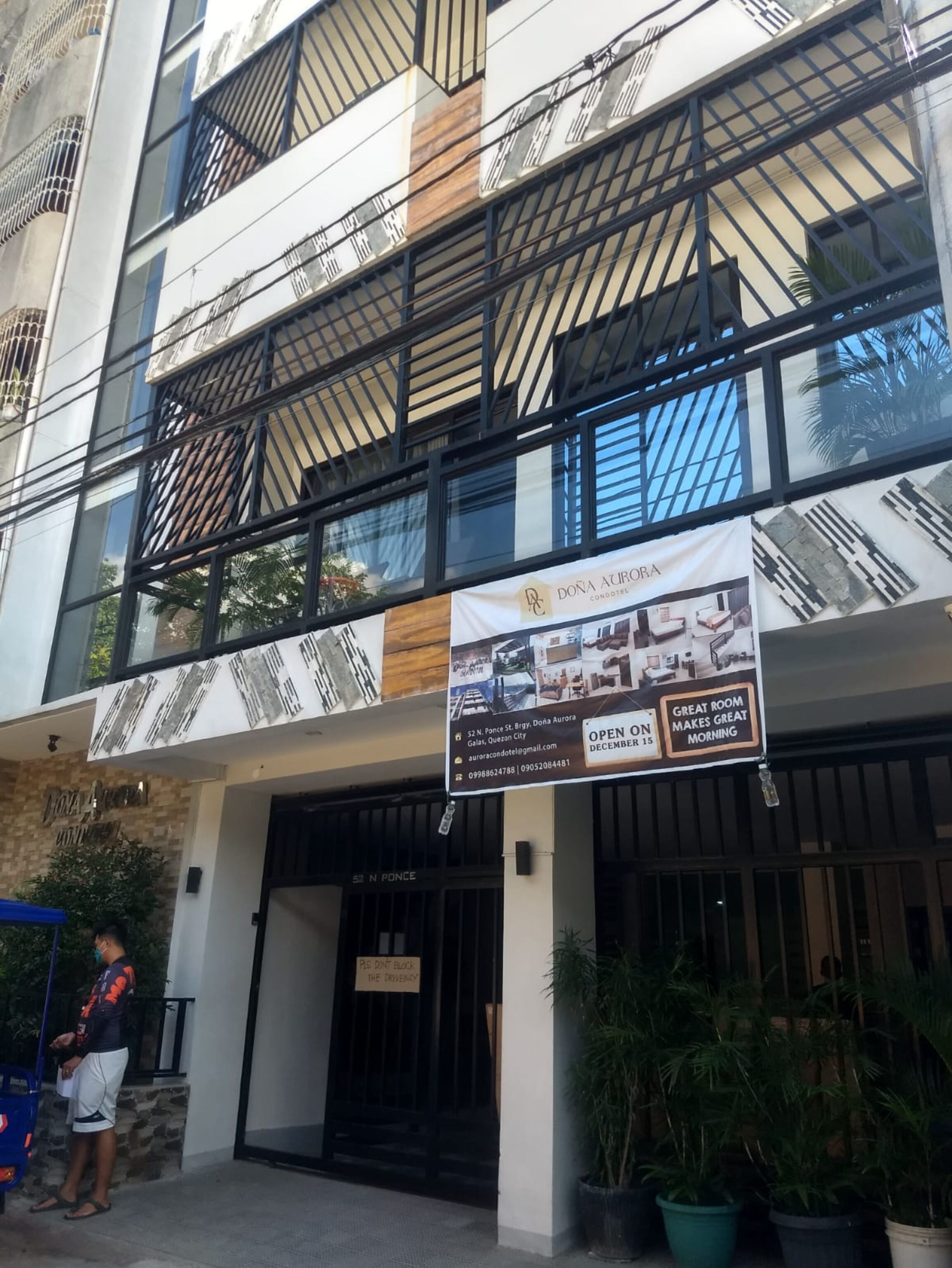 Dona Aurora Condotel by Oyo Rooms