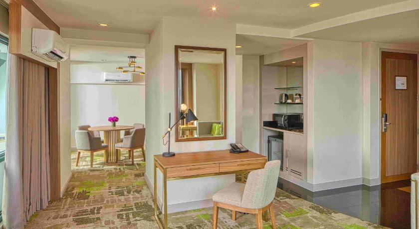 Eastwood Richmonde