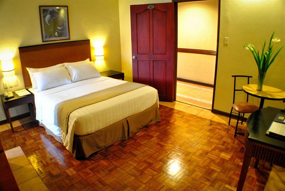 Fersal P Tuazon Cubao