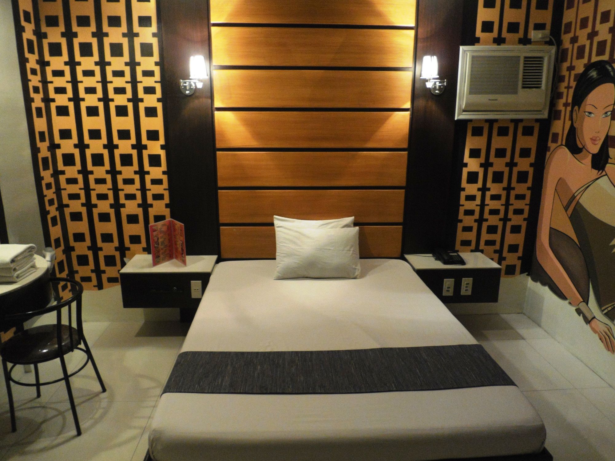 Harts Hotel