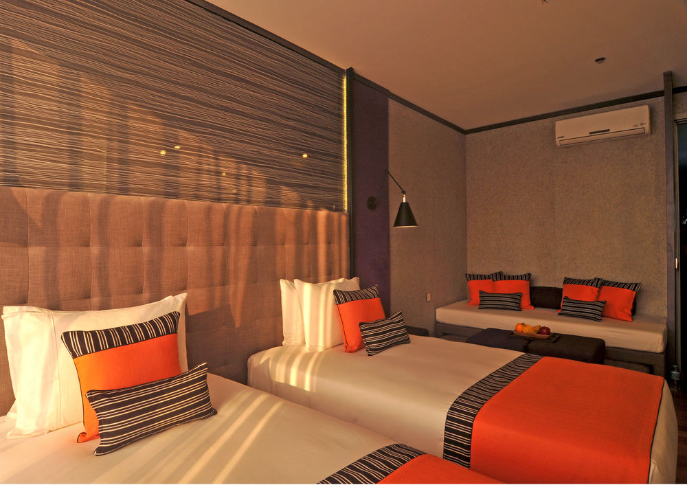Hive Hotel & Convention Place