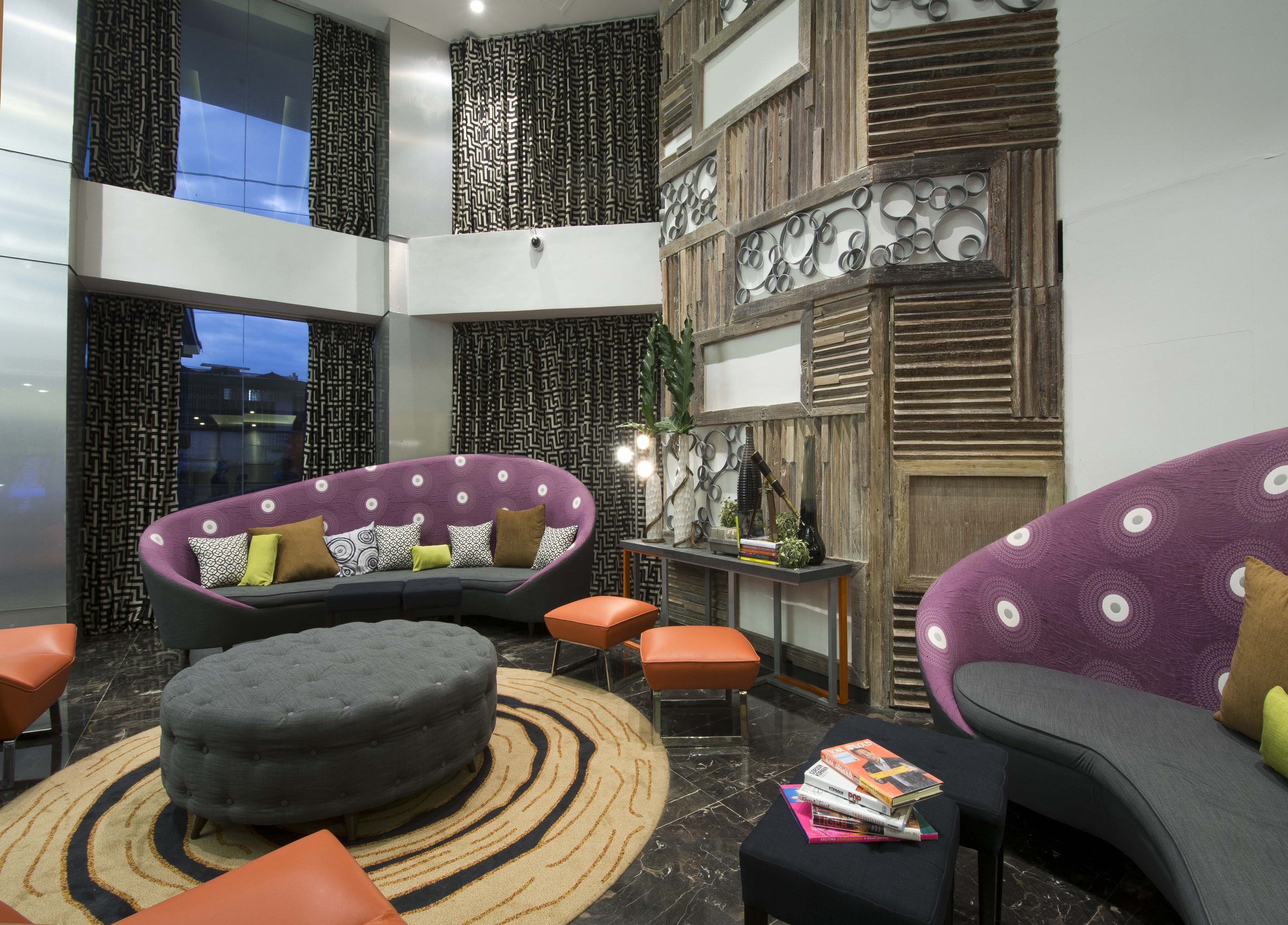 Hive Hotel & Convention Place