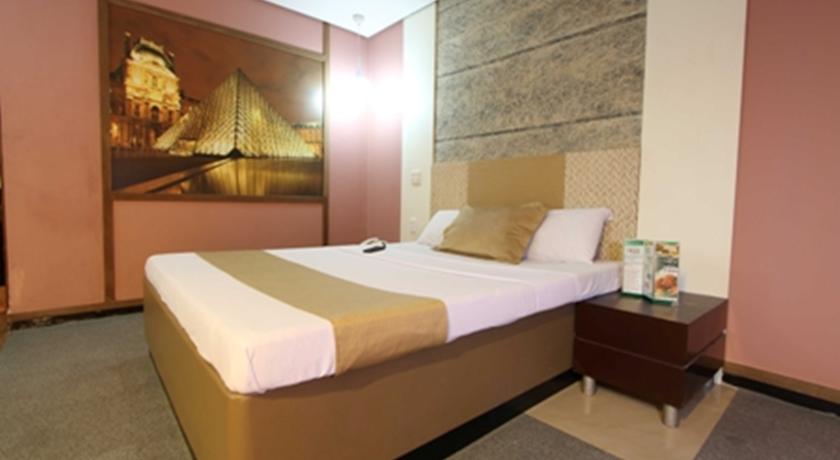 Hotel Dream World