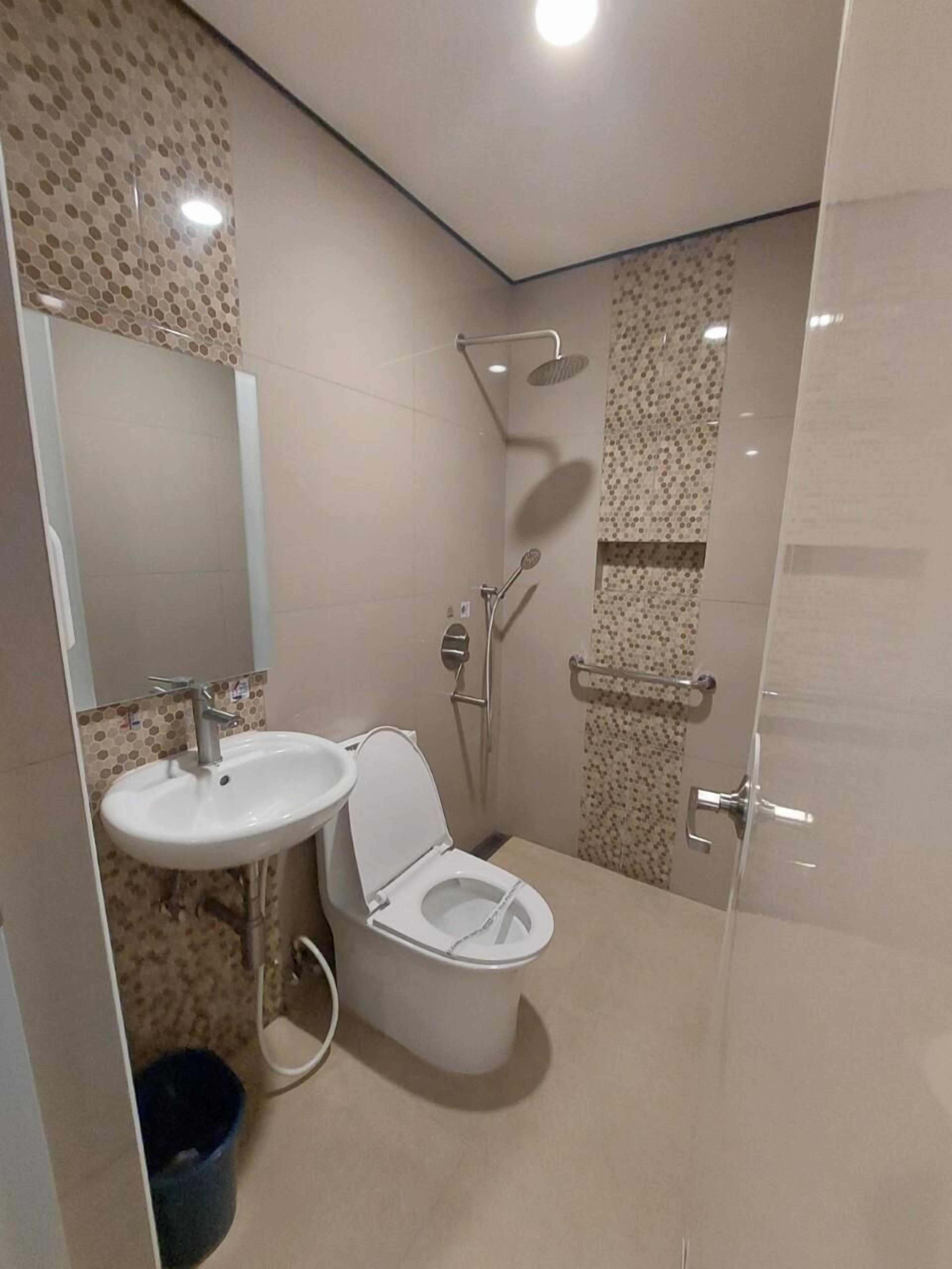 Hotel Sogo Timog 2