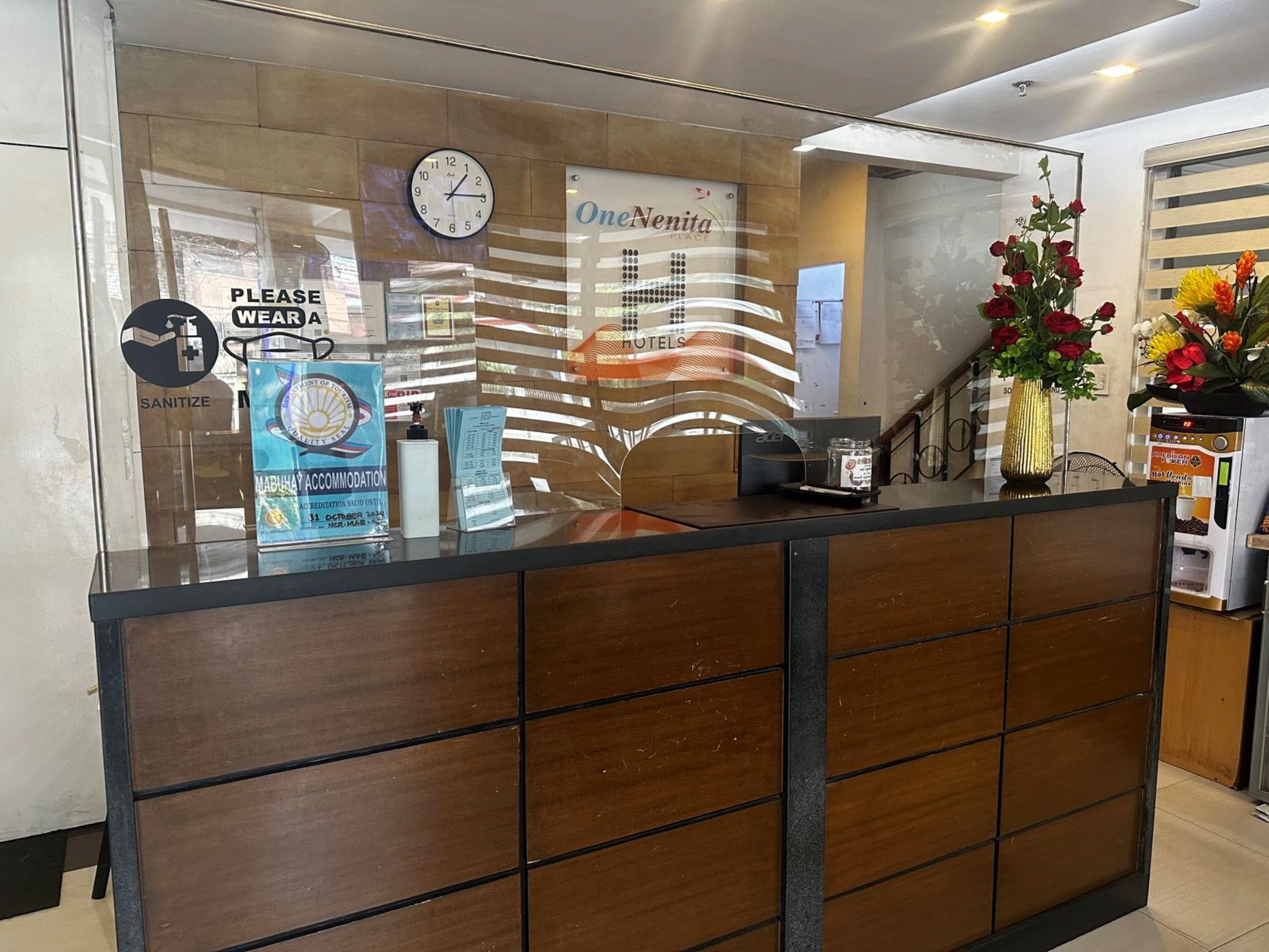 H Plus Hotel Powered By Cocotel