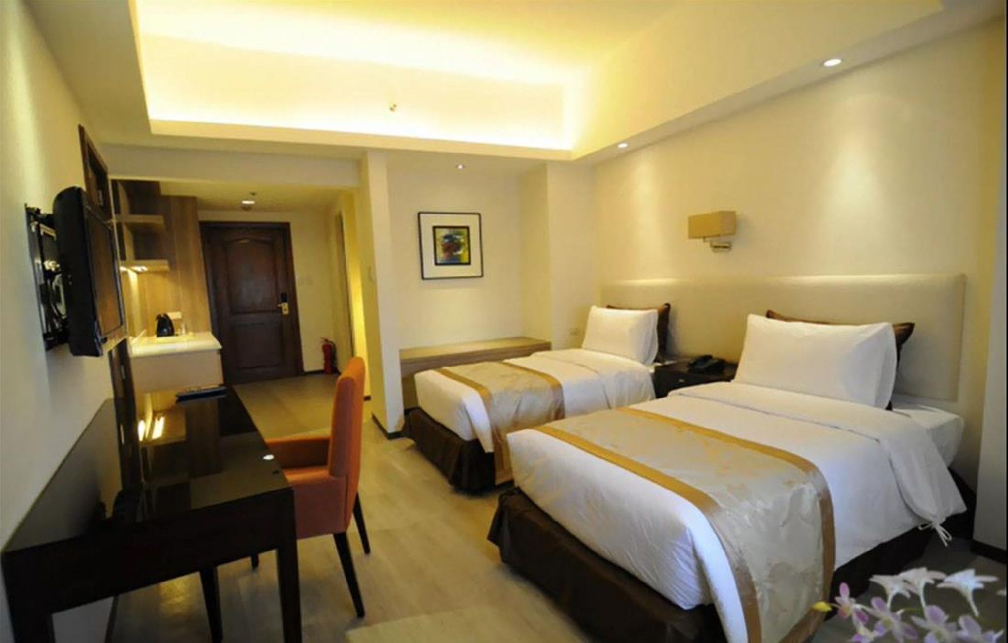 Imperial Palace Suites