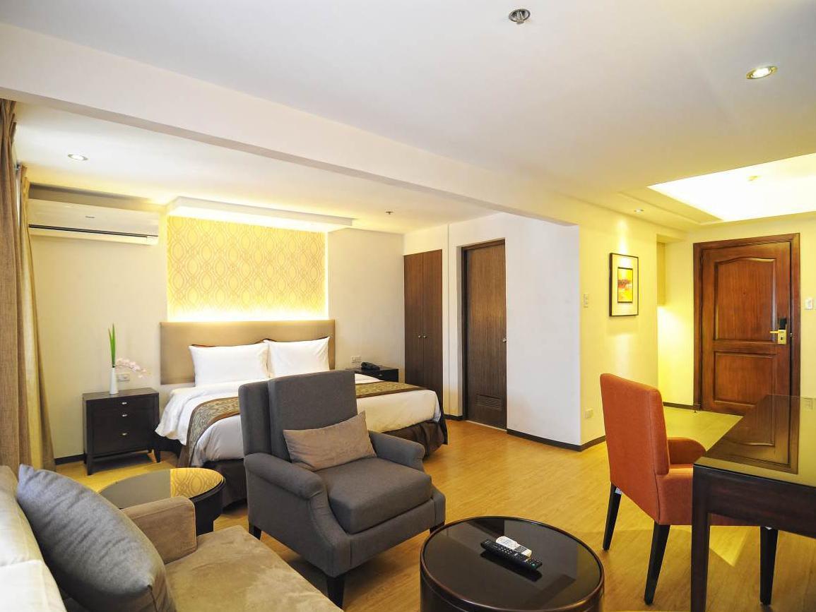 Imperial Palace Suites