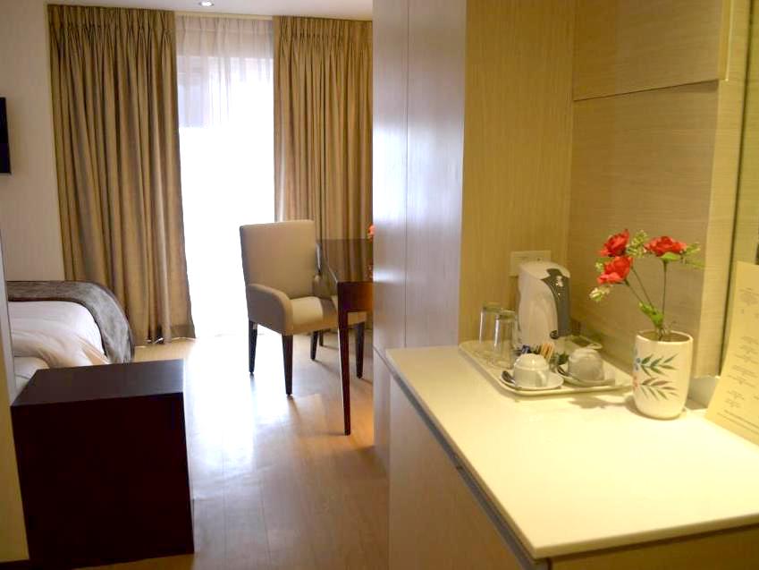 Imperial Palace Suites