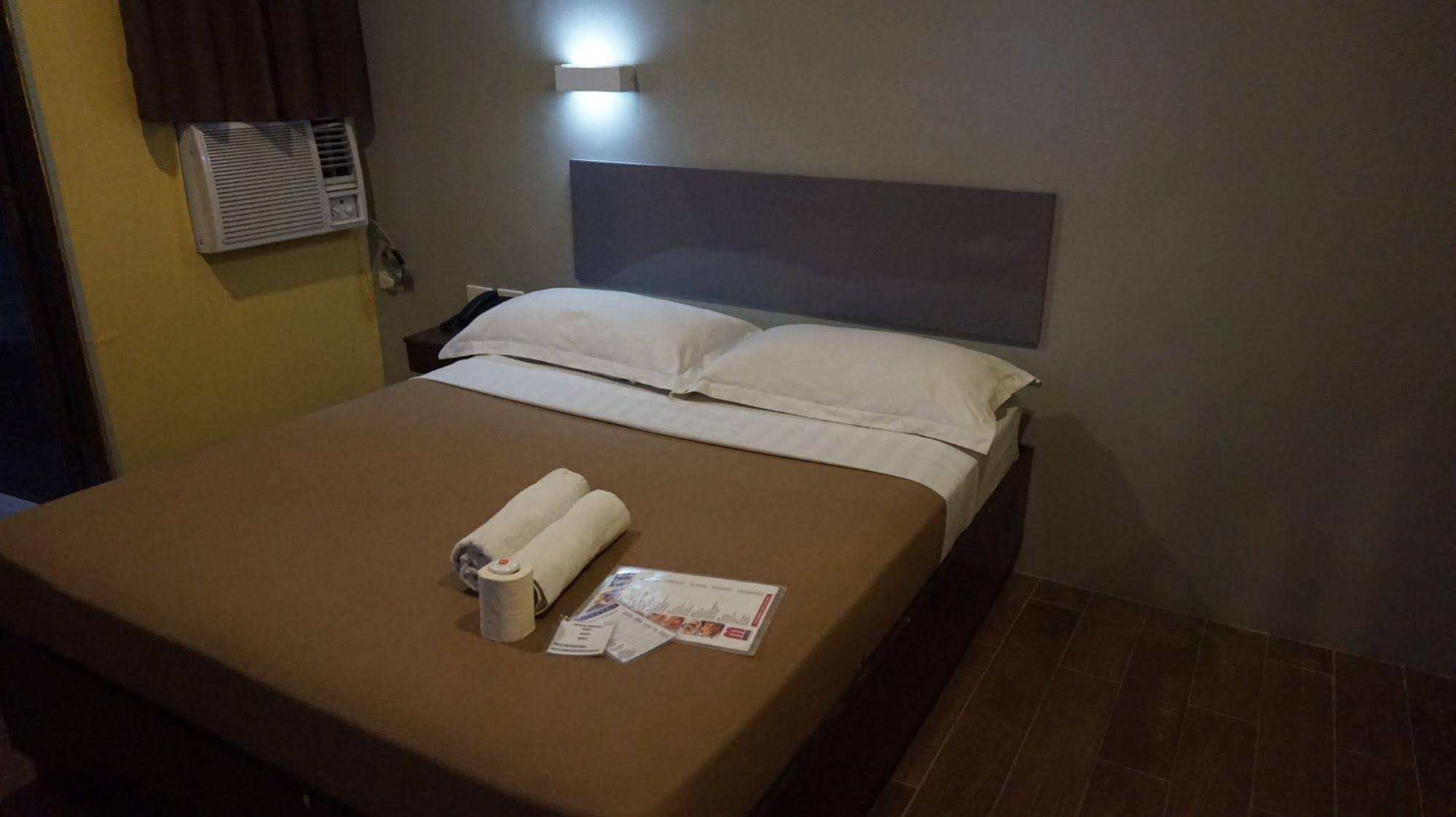 Hotel Fox