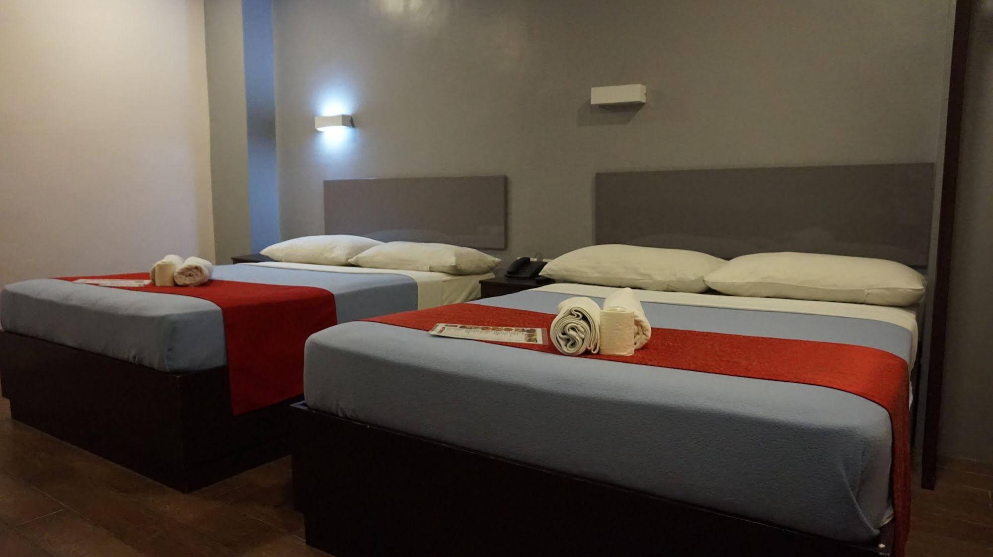 Hotel Fox