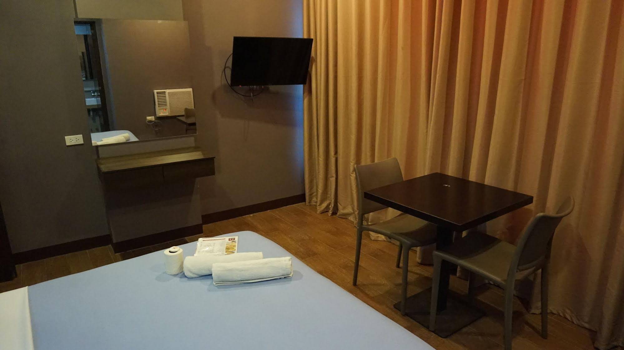 Hotel Fox