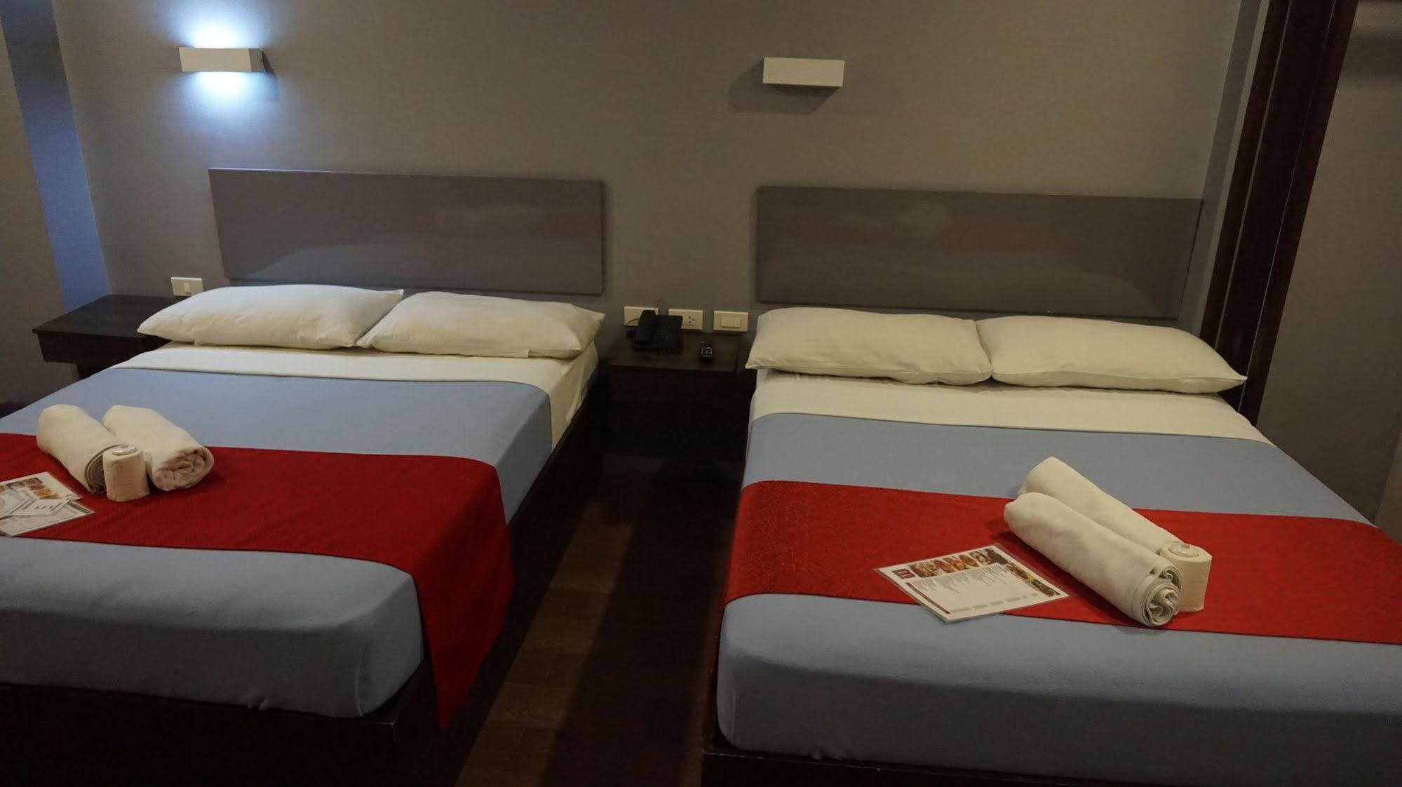 Hotel Fox