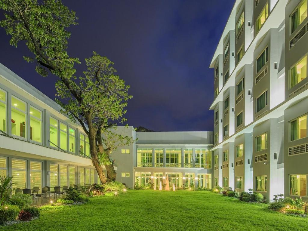 Microtel by Wyndham UP Techno Hub