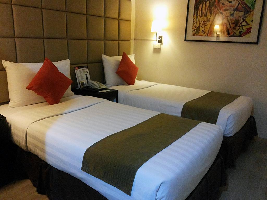 Oracle Hotel & Residences