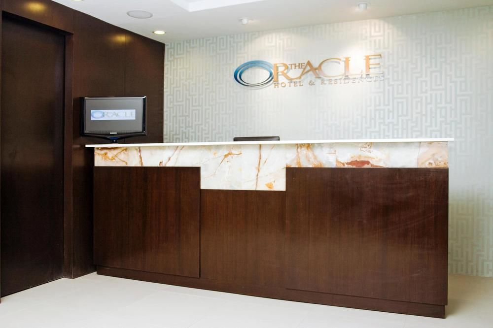 Oracle Hotel & Residences