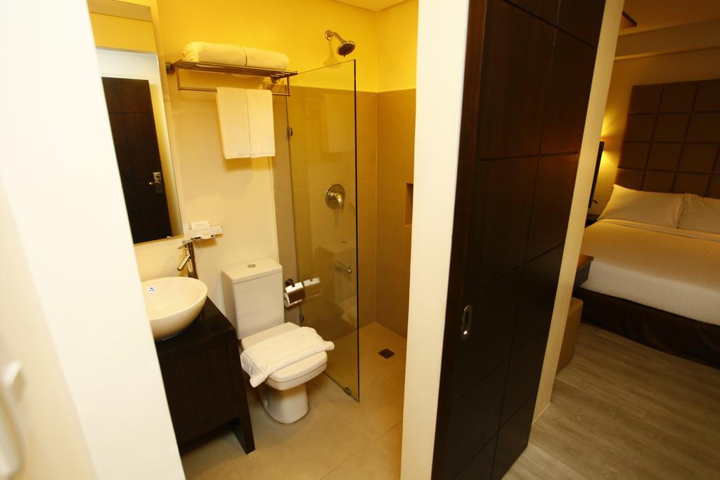 Oracle Hotel & Residences