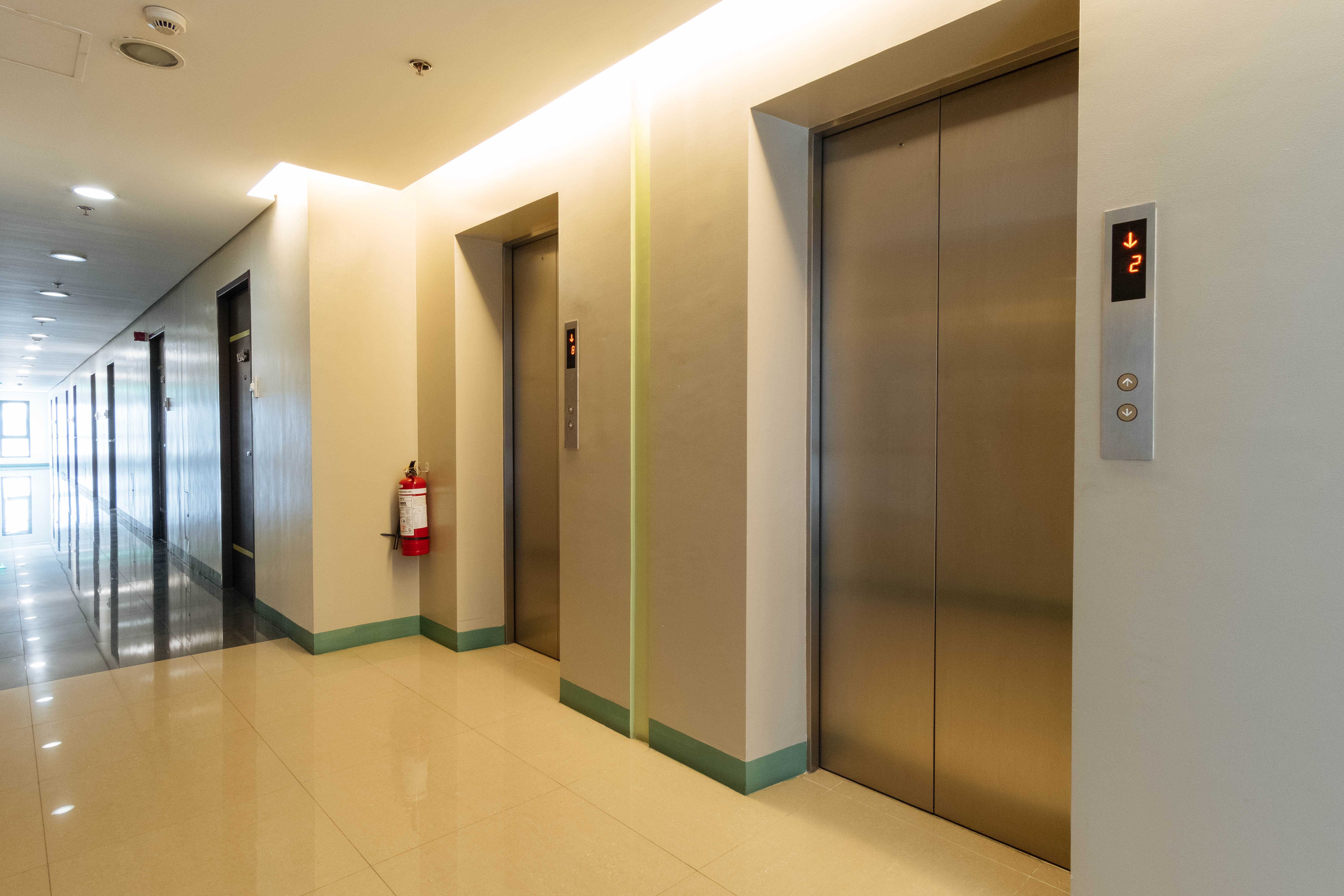 Reddoorz Premium Near MRT North Avenue Station