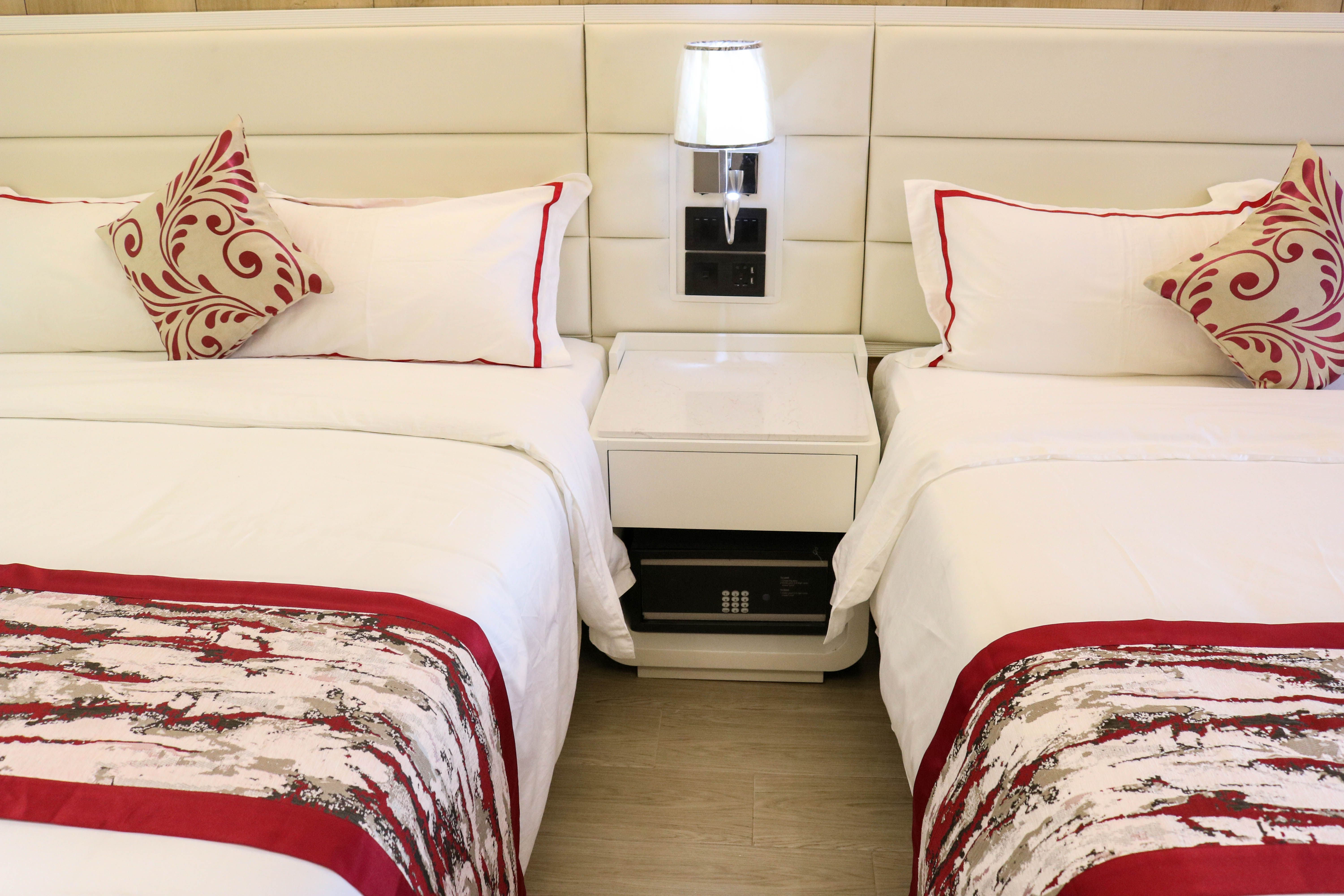 Red Hotel Cubao