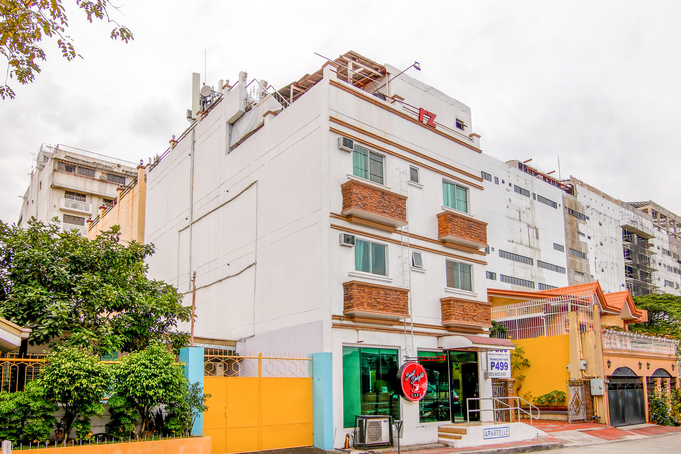 Rochelle Apartelle by OYO Rooms