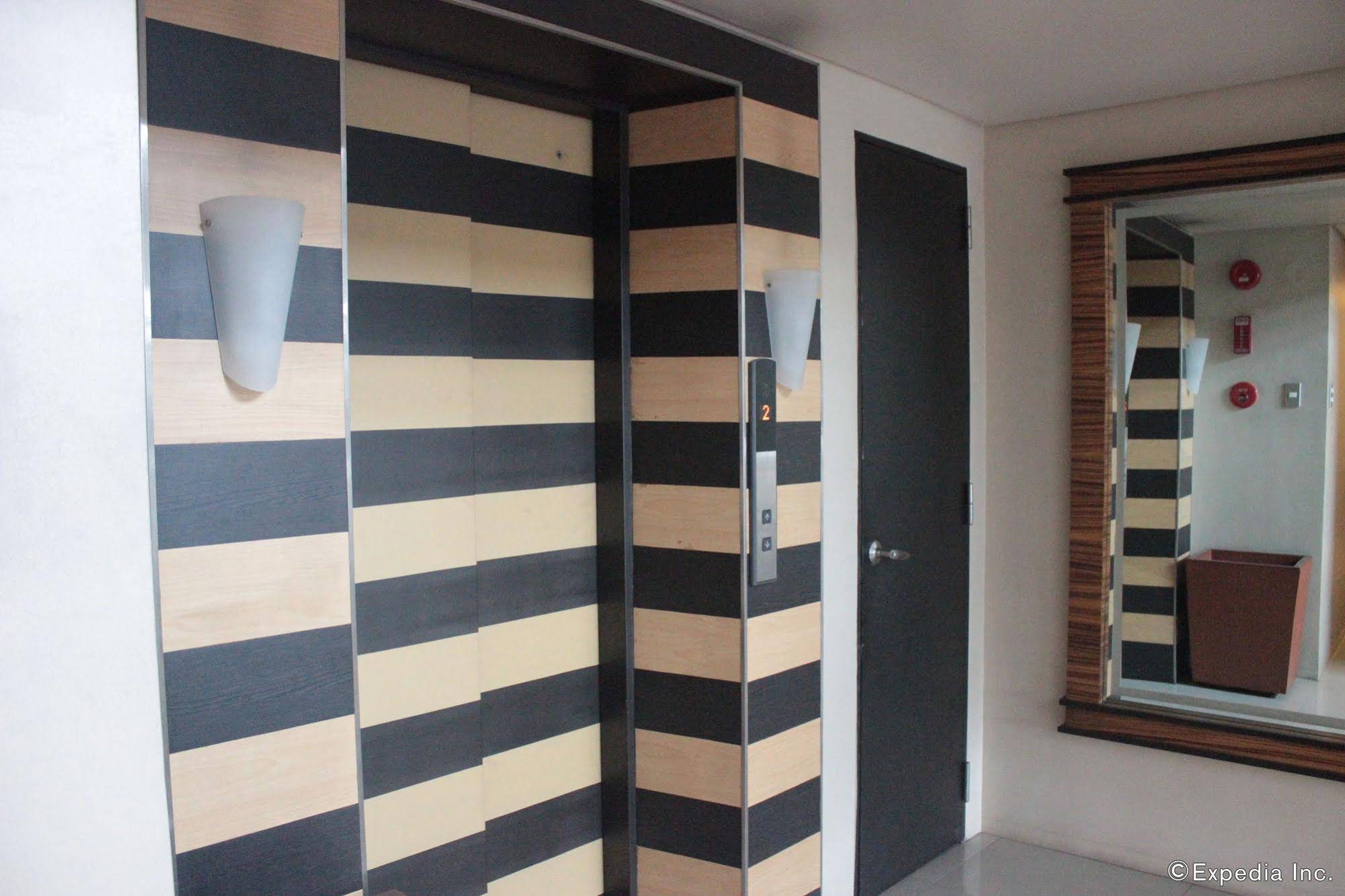 Soleste Suites