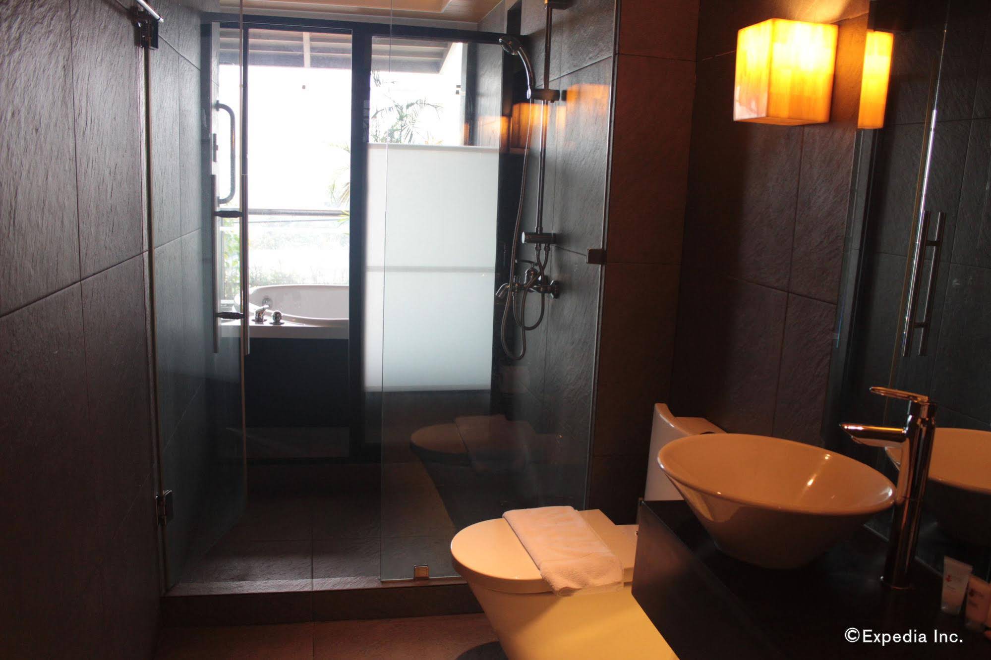 Soleste Suites
