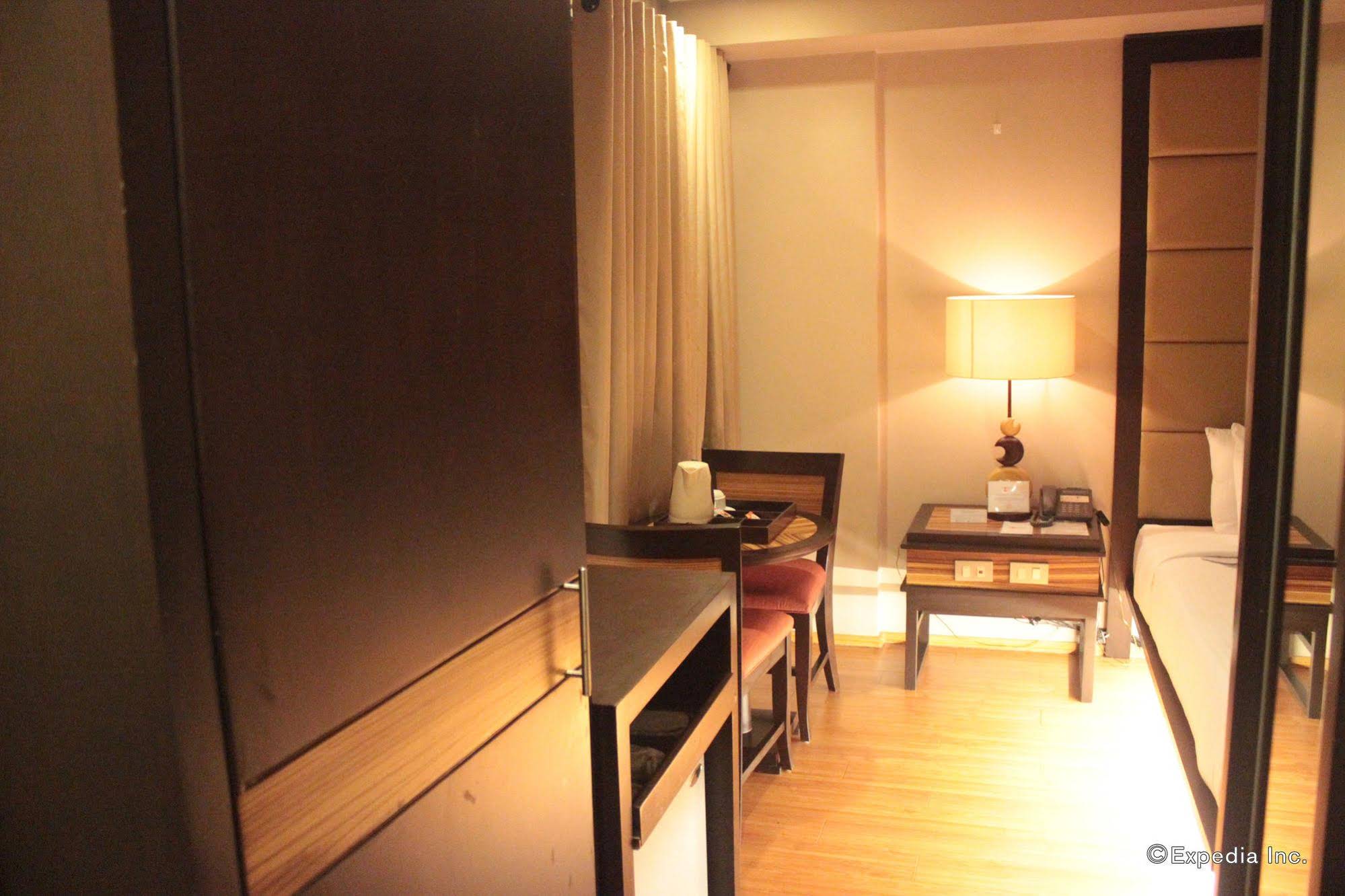 Soleste Suites